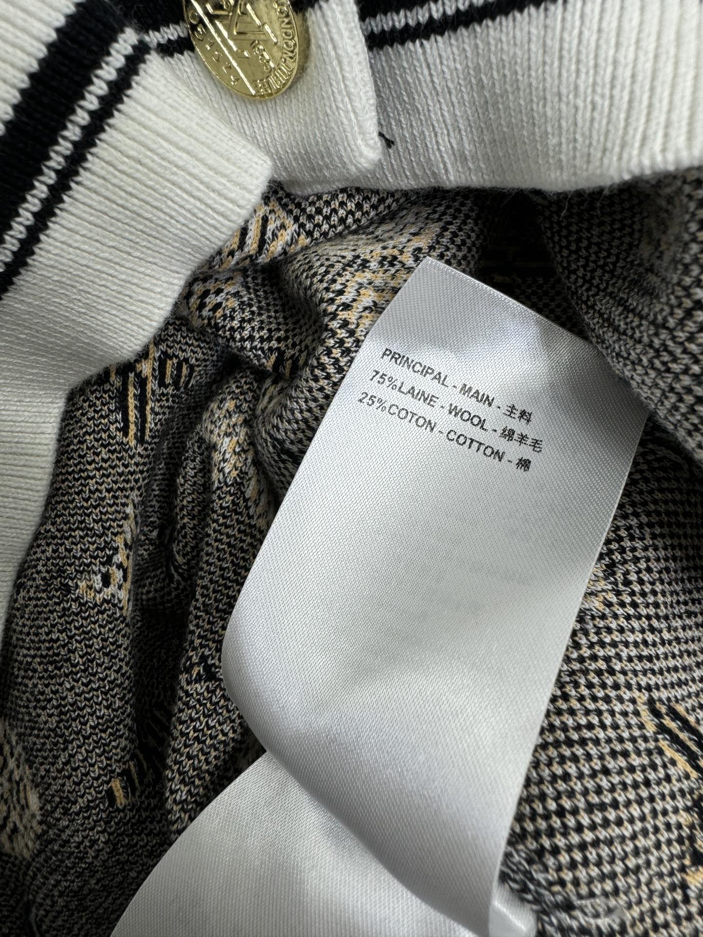 [LOUIS VUITTON-루이비통] 루이비통  로고패턴 니트 가디건