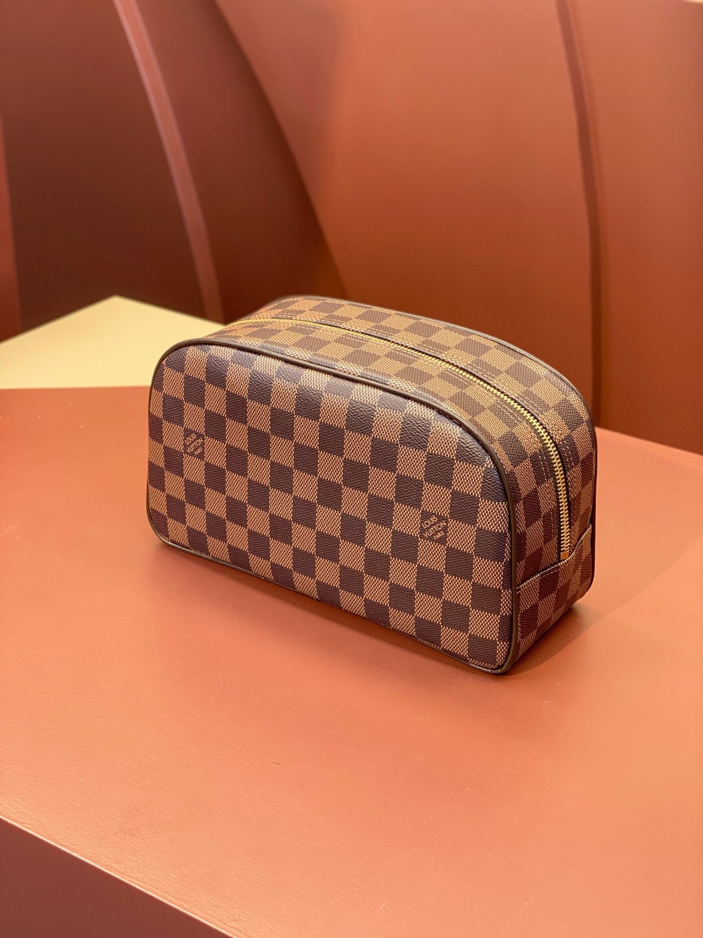 [LOUIS VUITTON-루이비통] 루이비통 톱 키트 파우치 M47527