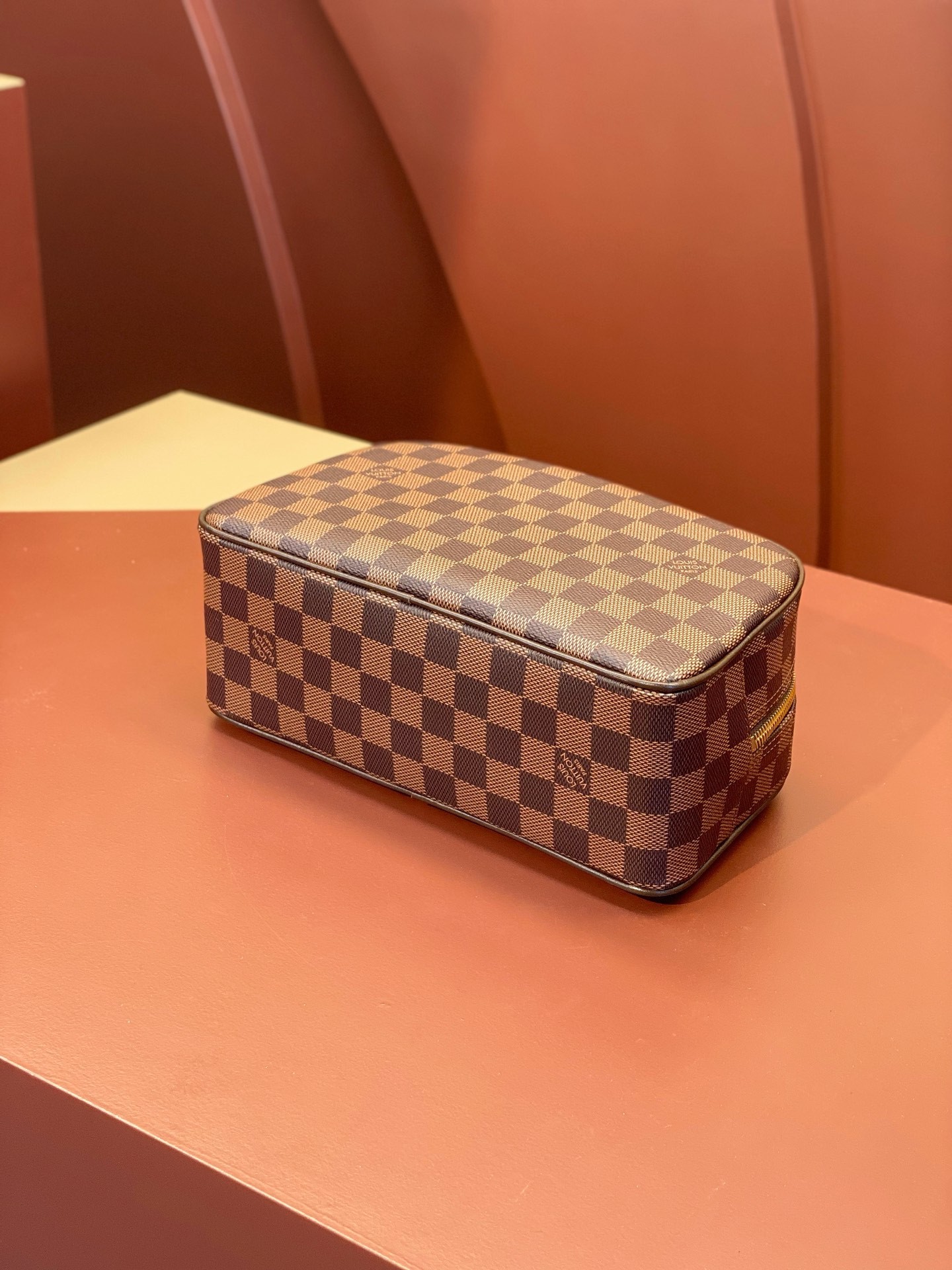 [LOUIS VUITTON-루이비통] 루이비통 톱 키트 파우치 M47527