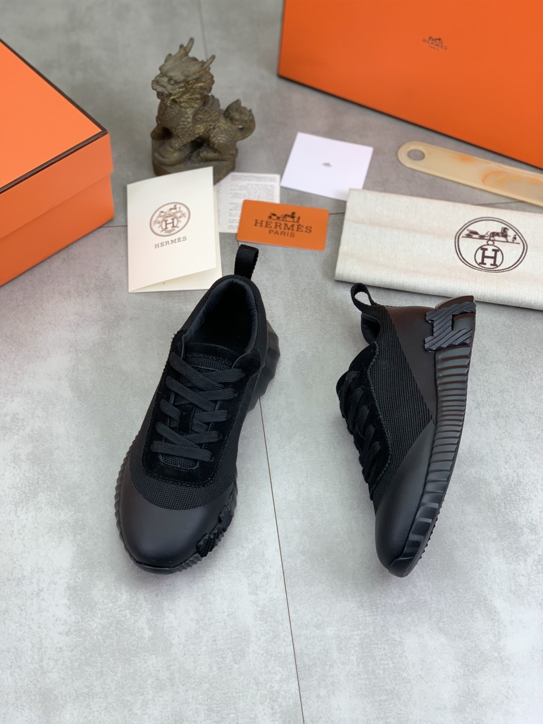 [HERMES-에르메스]  에르메스  바운싱 스니커즈 남여공용