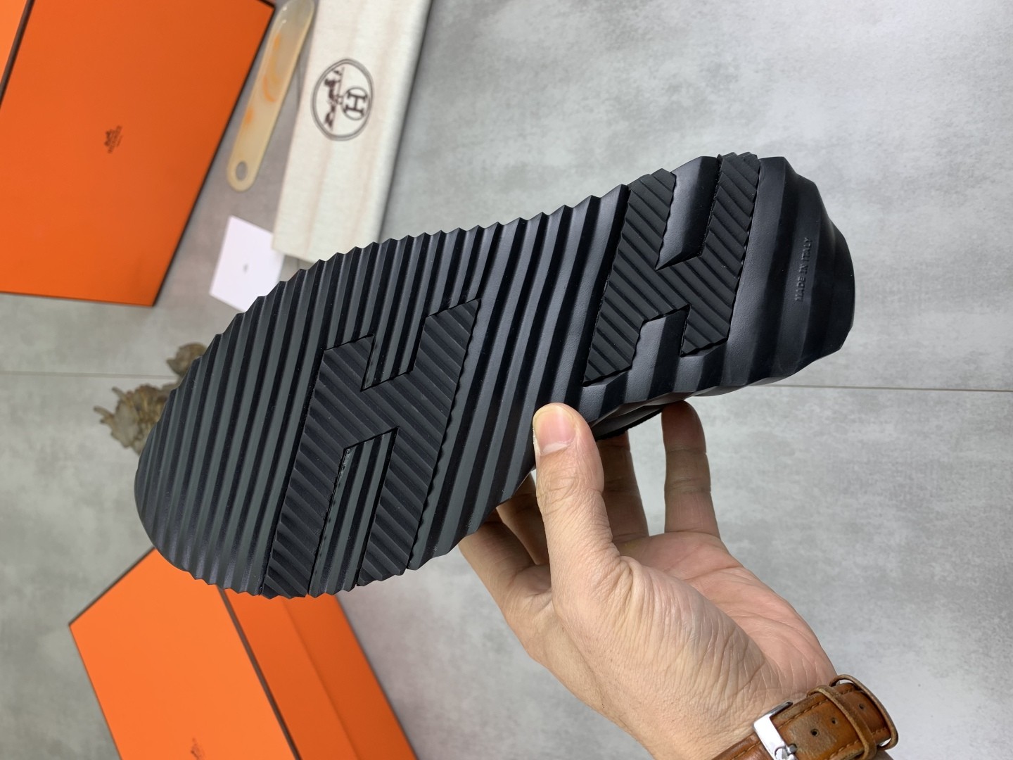 [HERMES-에르메스]  에르메스  바운싱 스니커즈 남여공용