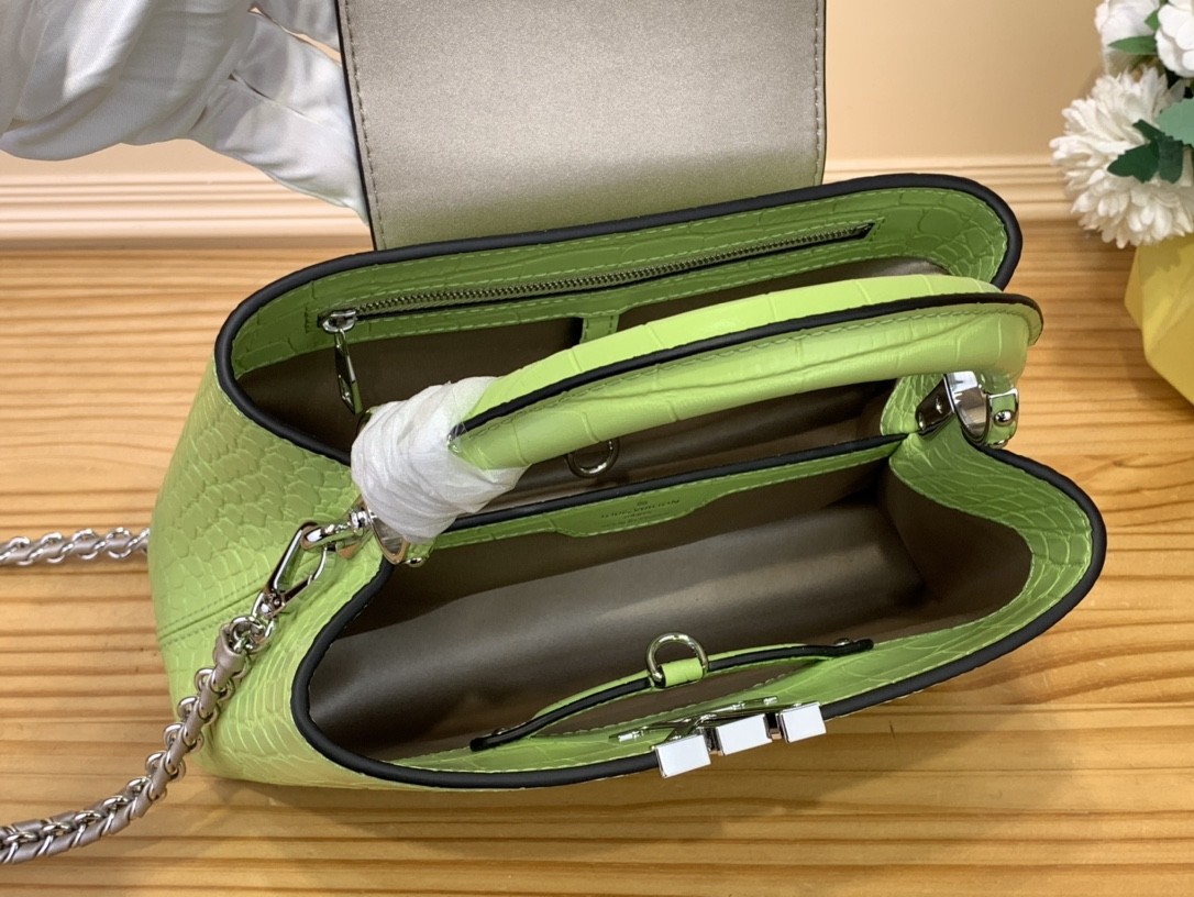 [LOUIS VUITTON-루이비통] 루이비통 카푸신 토트백