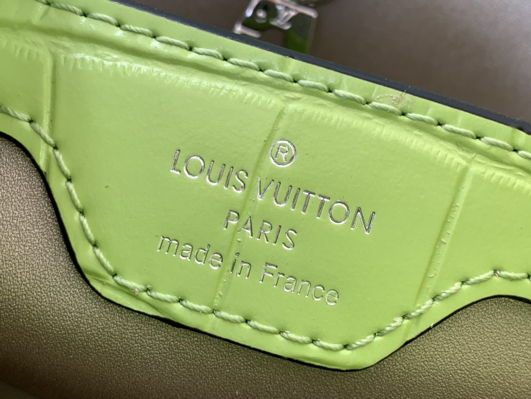 [LOUIS VUITTON-루이비통] 루이비통 카푸신 토트백