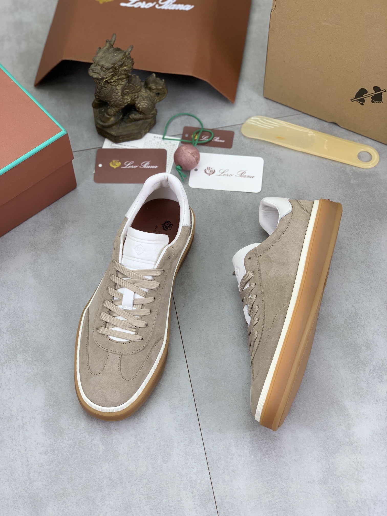 [Loro Piana -로로피아나 ] 로로피아나 스웨이드 테니스 워크 스니커즈