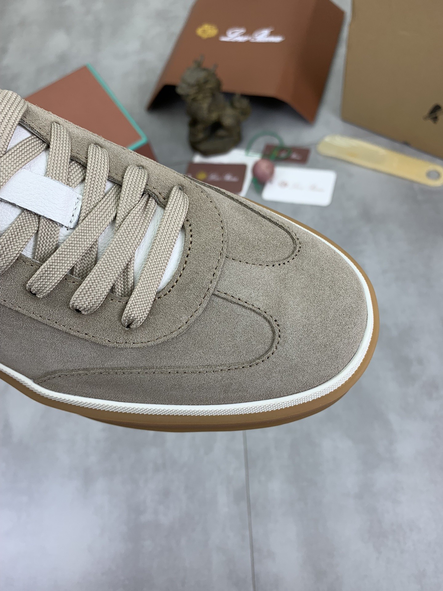 [Loro Piana -로로피아나 ] 로로피아나 스웨이드 테니스 워크 스니커즈