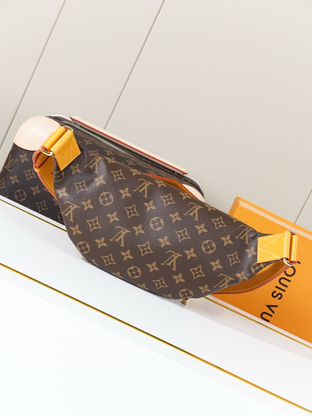 [LOUIS VUITTON-루이비통] 루이비통 러시 범백 모노그램 M14019