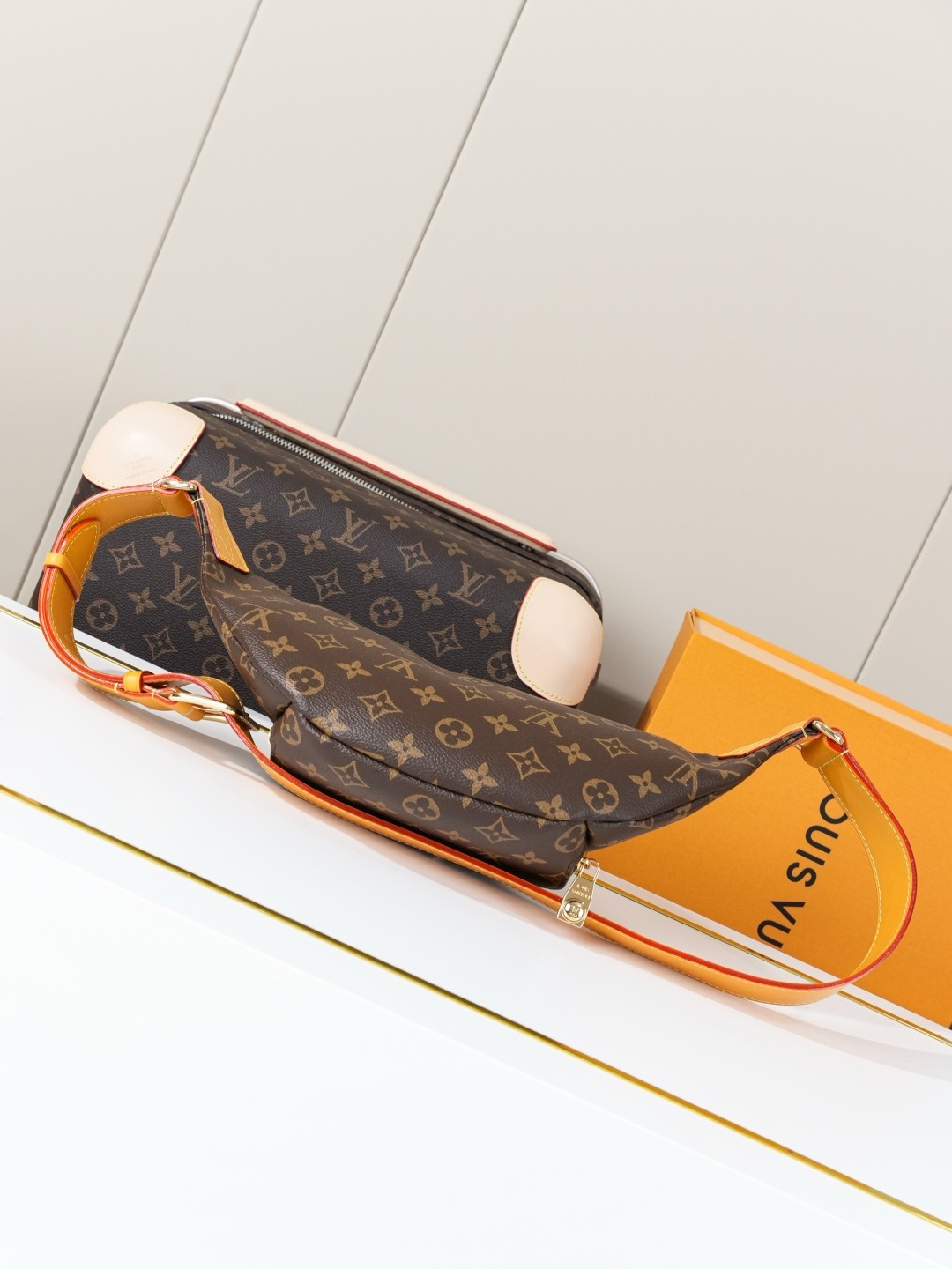 [LOUIS VUITTON-루이비통] 루이비통 러시 범백 모노그램 M14019