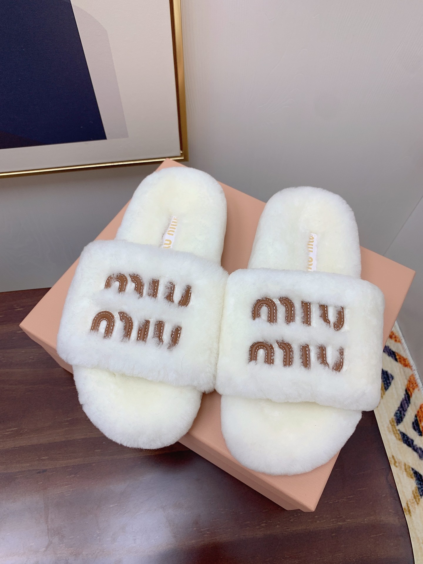 [MIU MIU-미우미우]  미우미우 털 슬리퍼