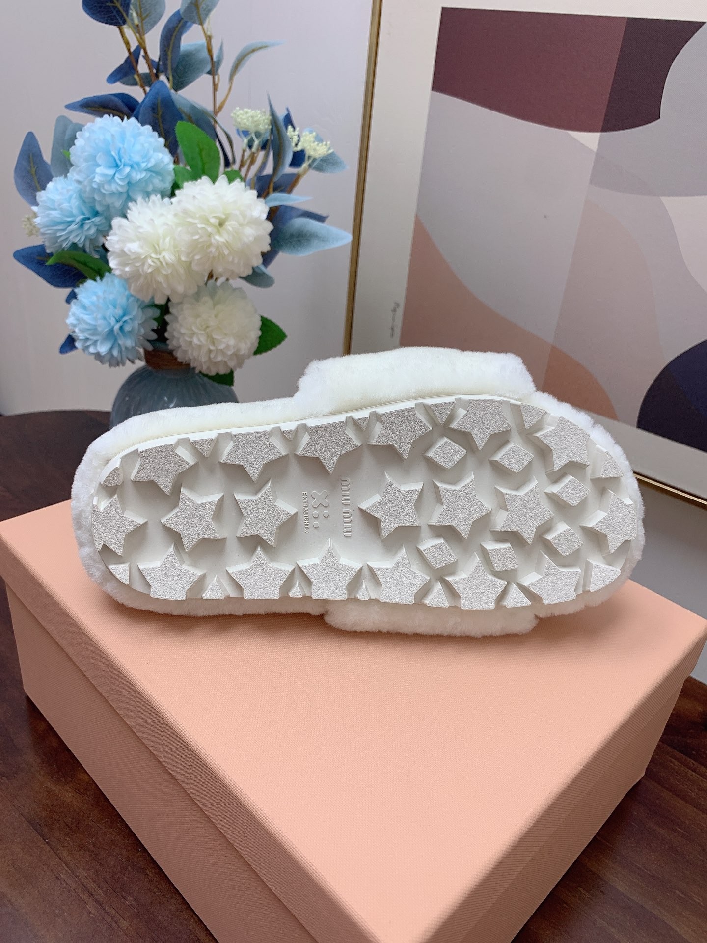 [MIU MIU-미우미우]  미우미우 털 슬리퍼