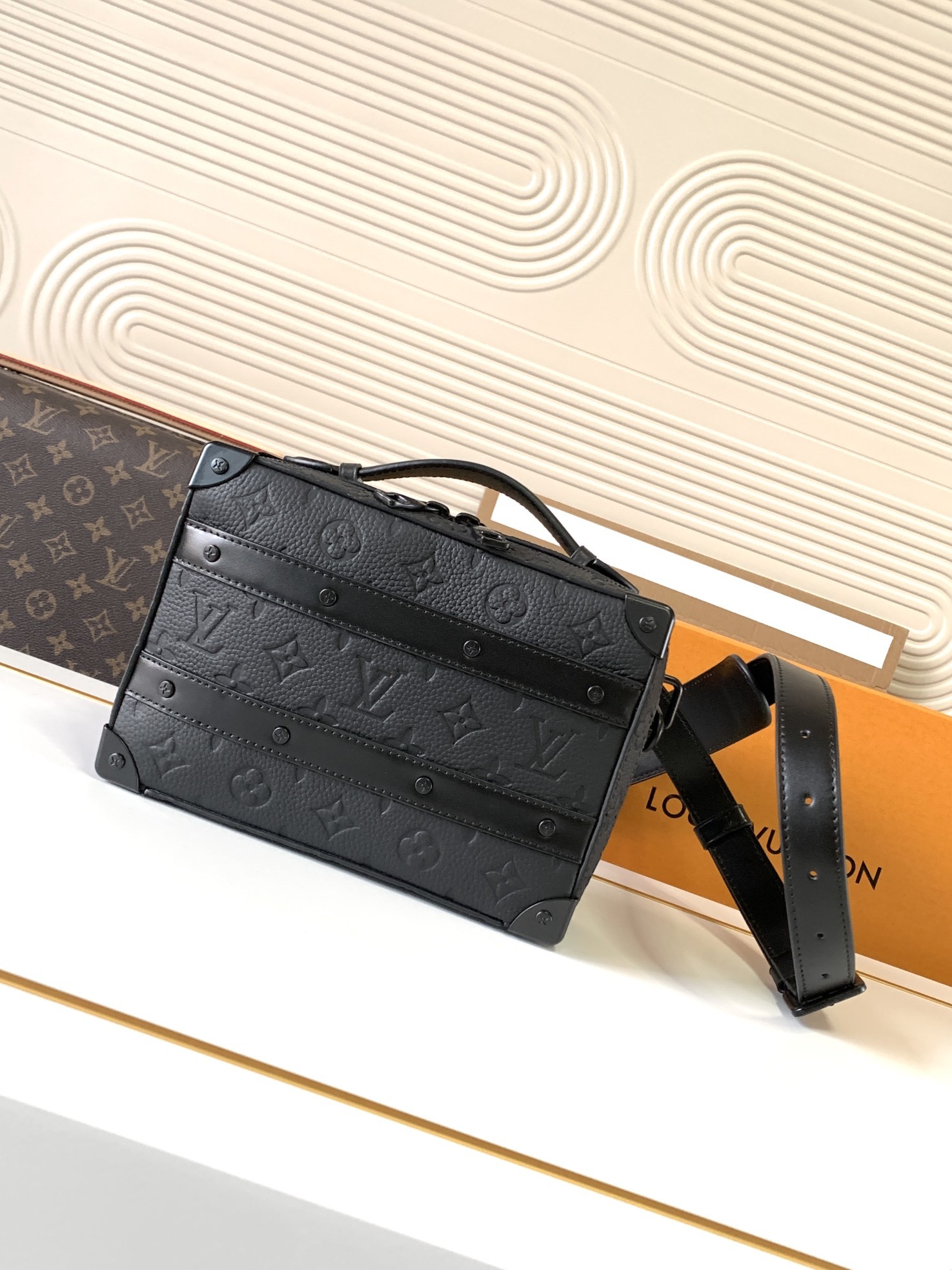 [LOUIS VUITTON-루이비통] 루이비통 트렁크 크로스백 M59163