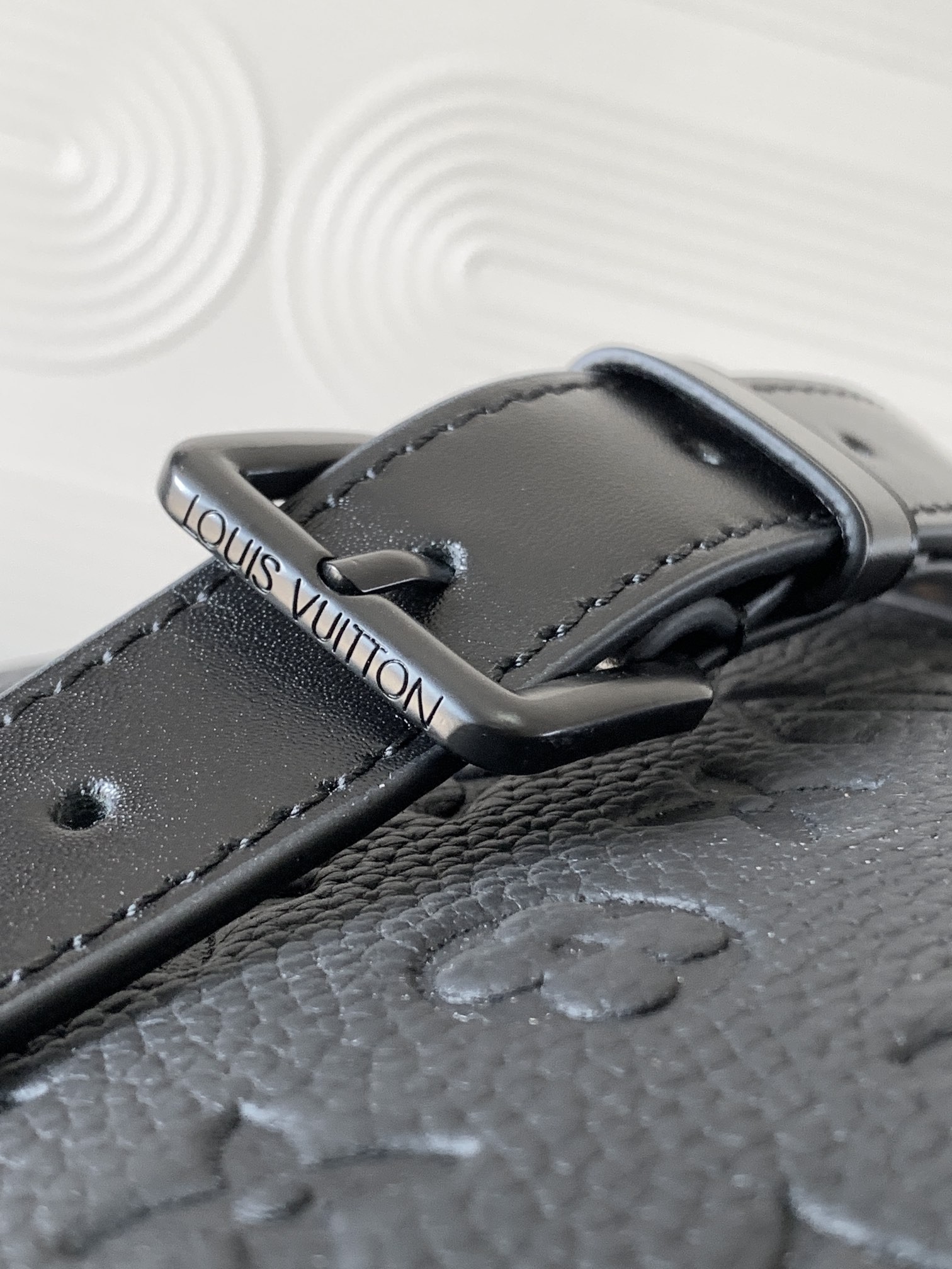 [LOUIS VUITTON-루이비통] 루이비통 트렁크 크로스백 M59163