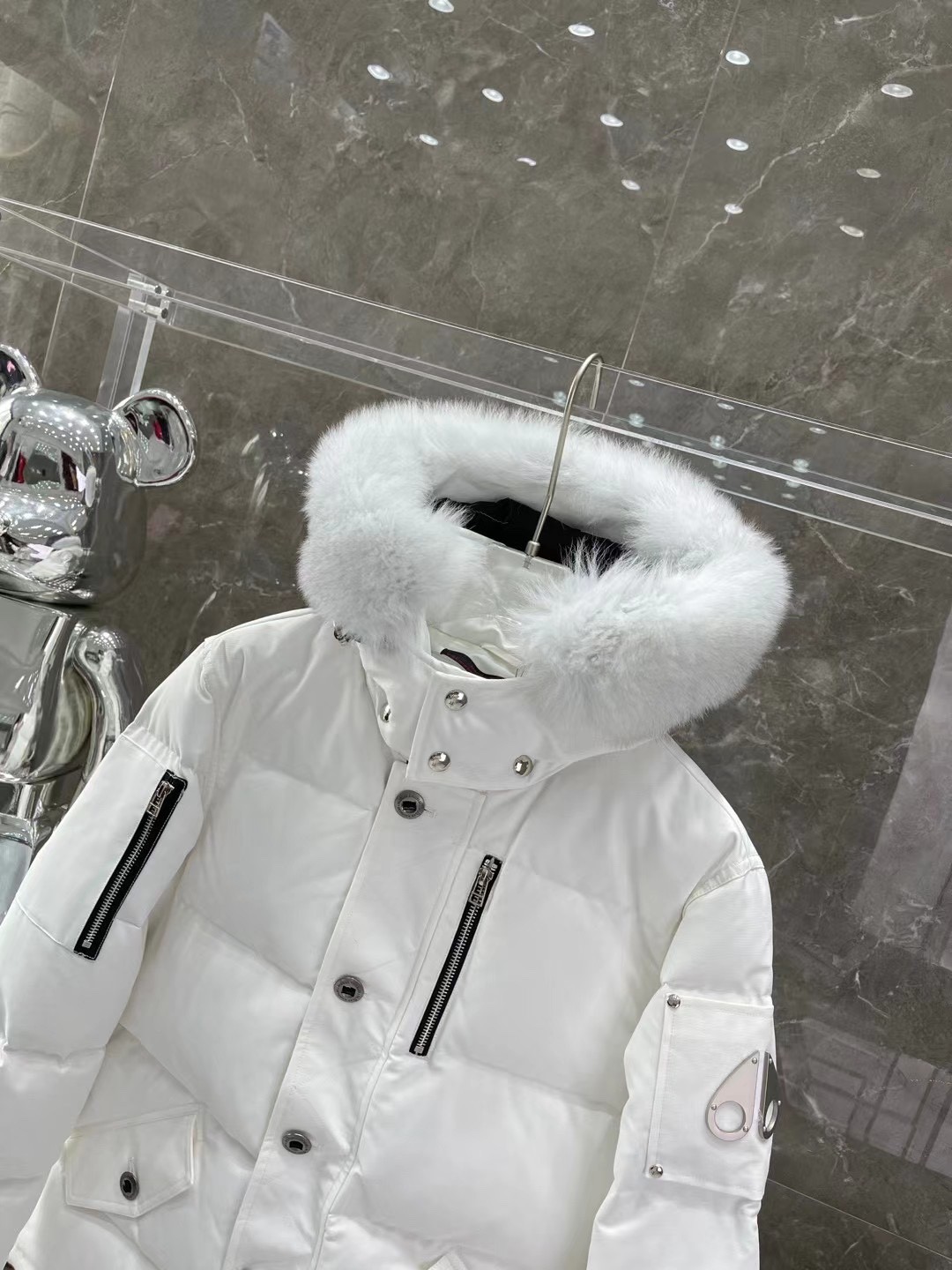 [Moose knuckles -무스너클 ]  무스너클 쓰리쿼터 패딩 (남성용)