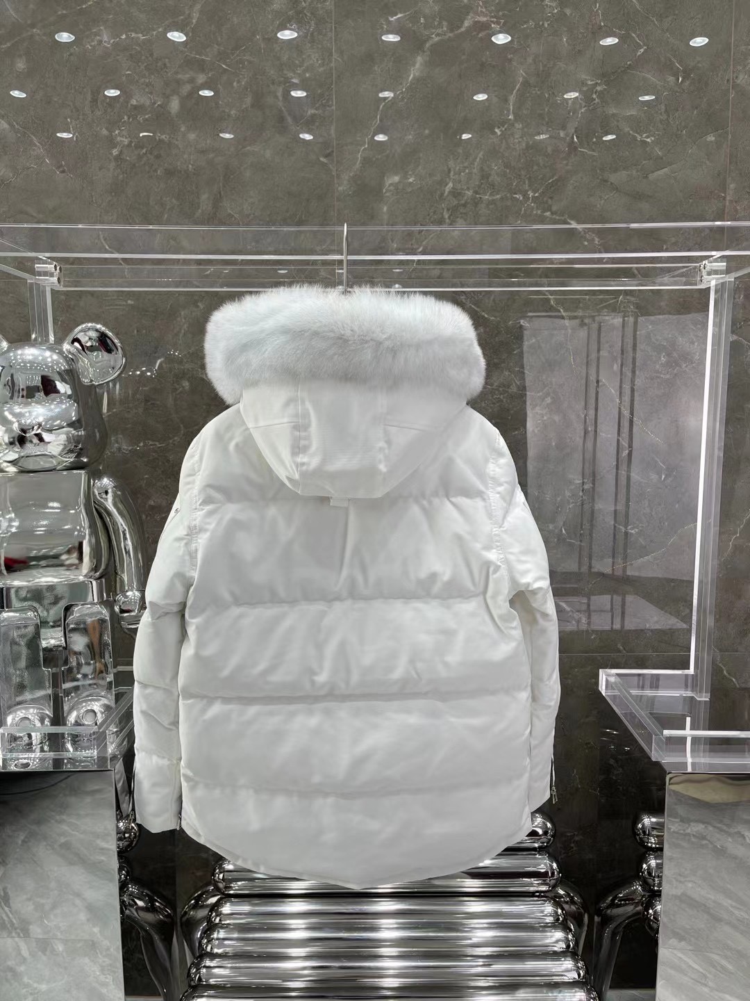 [Moose knuckles -무스너클 ]  무스너클 쓰리쿼터 패딩 (남성용)