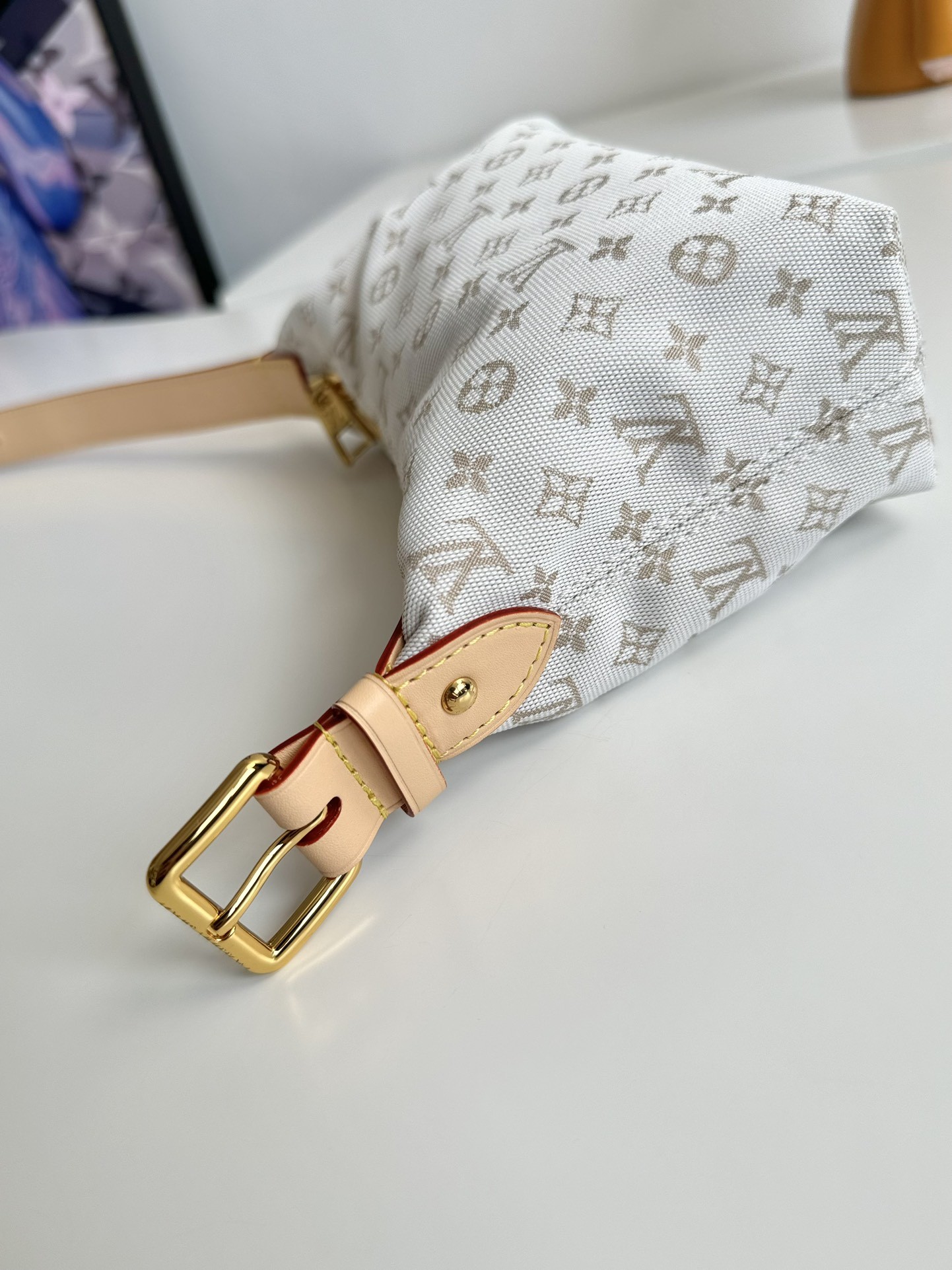 [LOUIS VUITTON-루이비통] 루이비통 힐스 포쉐트 매스틱 M12433