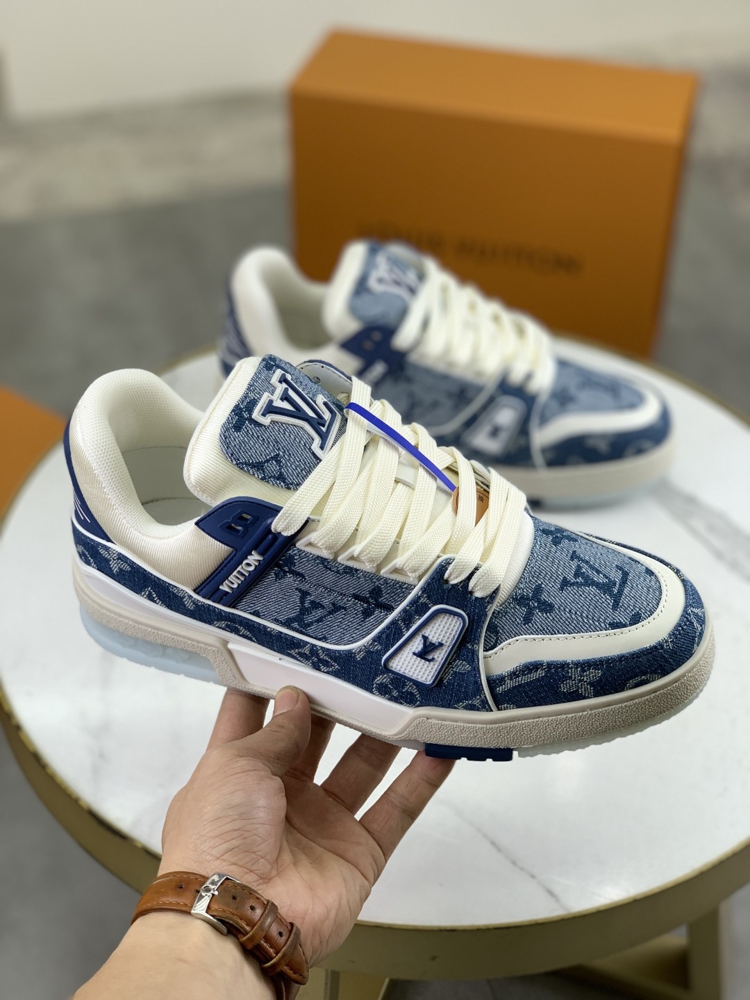 [LOUIS VUITTON-루이비통] 루이비통 트레이너 스니커즈 남여공용