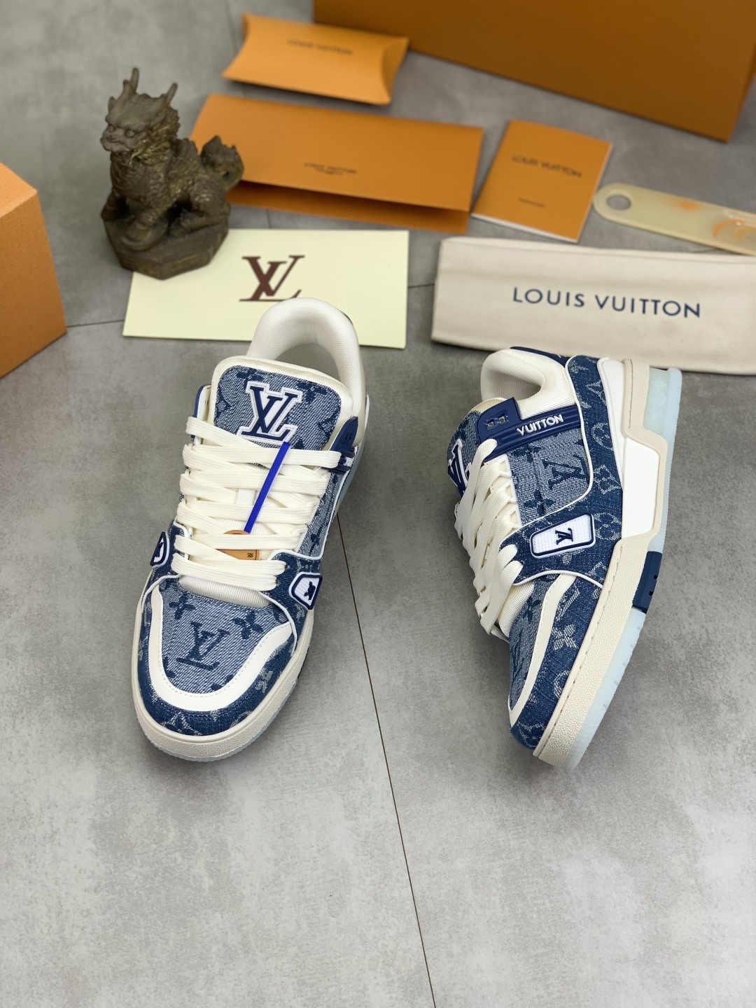[LOUIS VUITTON-루이비통] 루이비통 트레이너 스니커즈 남여공용