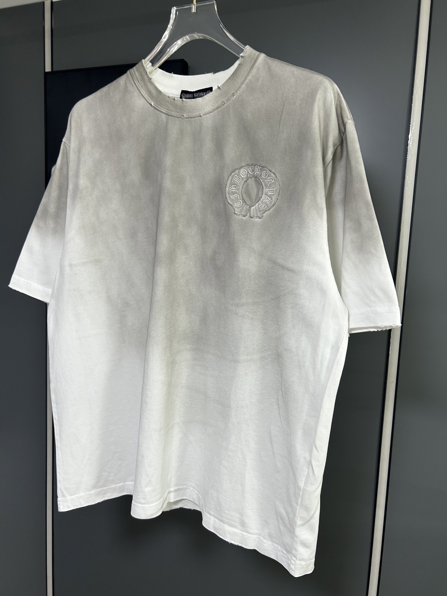 [CHROM HEARTS -크롬하츠]  크롬하츠 로고 포켓  티셔츠