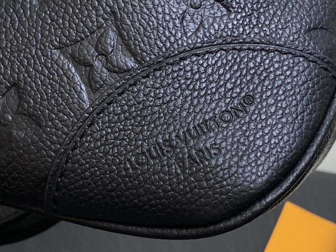 [LOUIS VUITTON-루이비통] 루이비통 삭 스포츠 모노그램 앙프렝뜨  숄더백