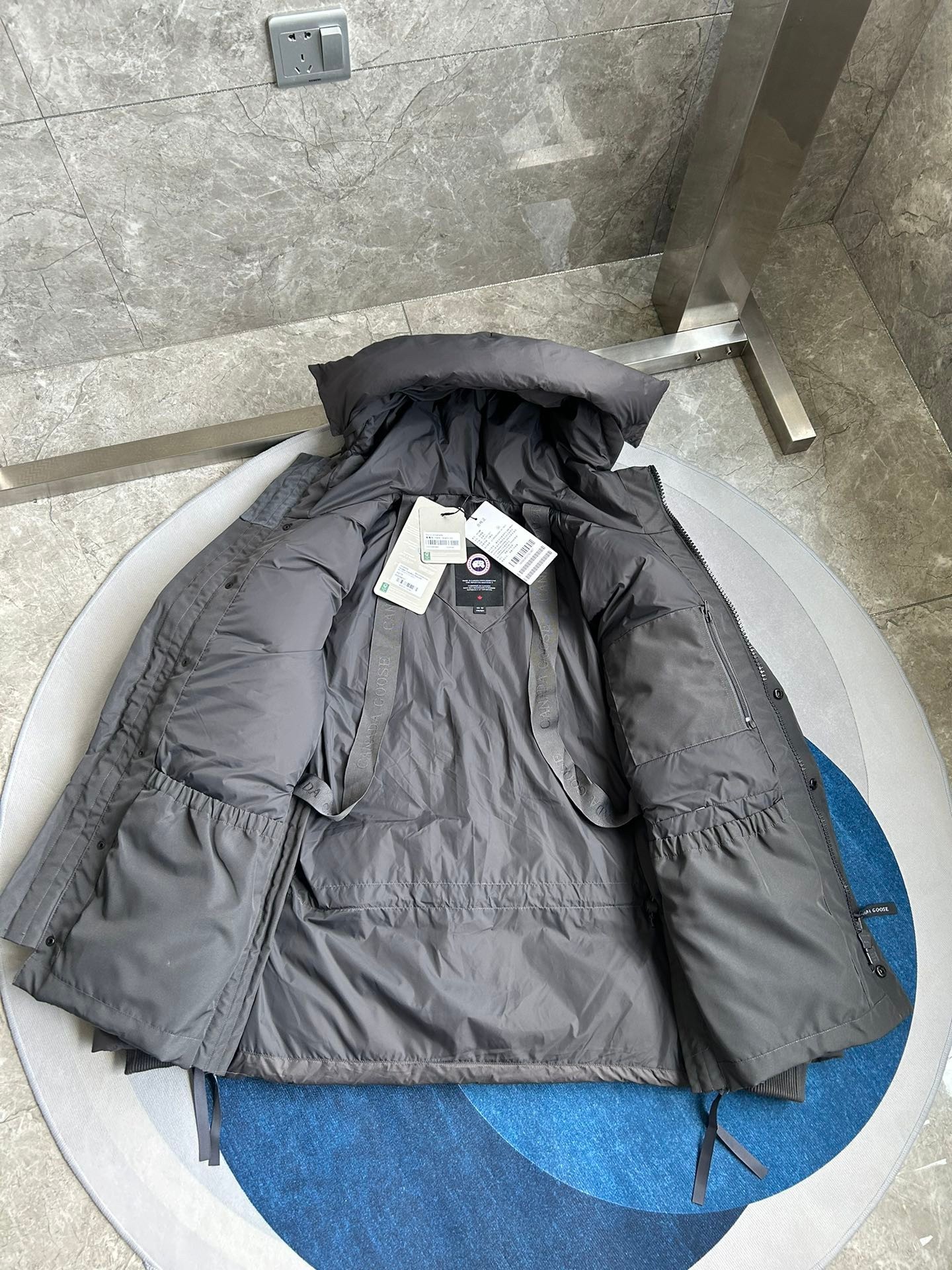 [ Canadagoose -캐나다구스 ]  캐나다구스 익스페디션 패딩