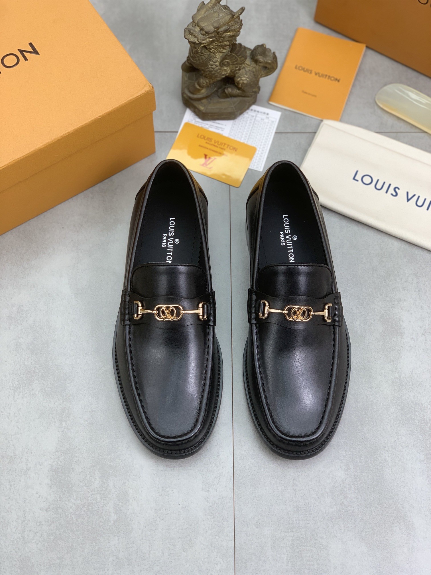 [LOUIS VUITTON-루이비통]  루이비통 남성 가죽 구두