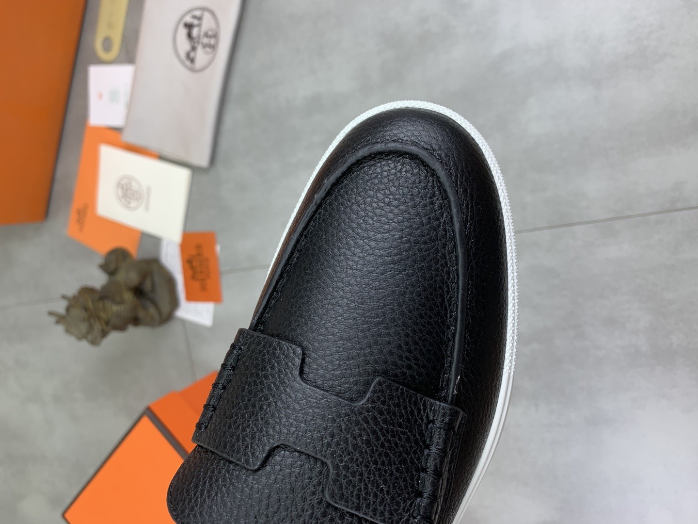 [HERMES-에르메스]  에르메스 컴포트 가죽 로퍼