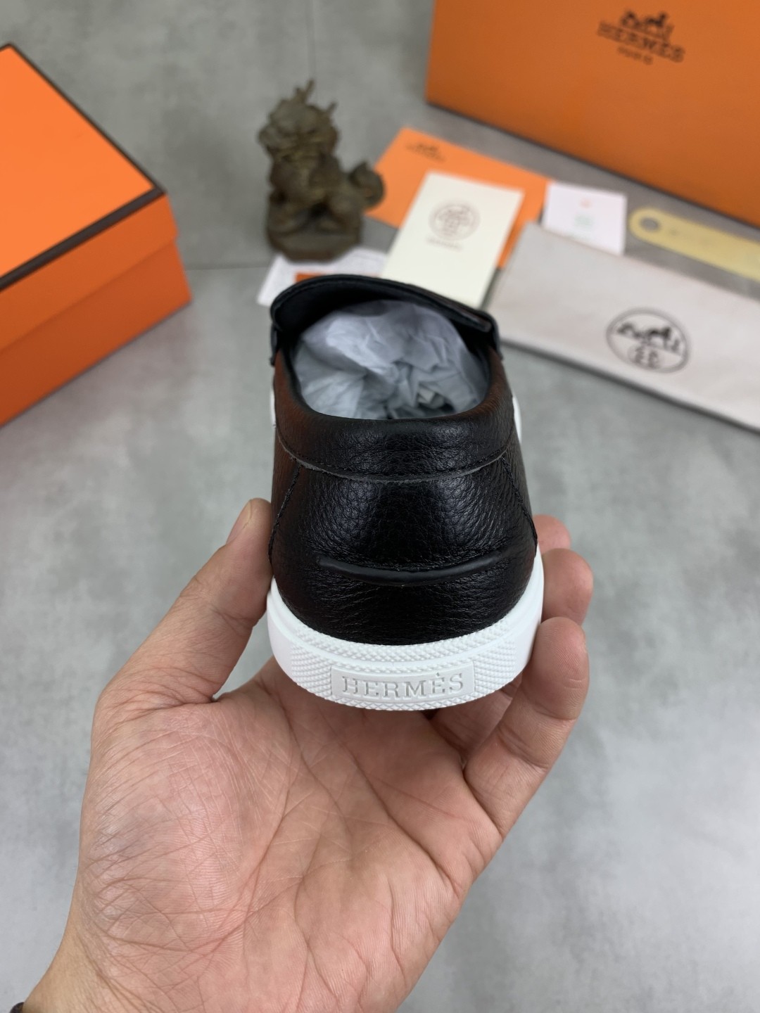 [HERMES-에르메스]  에르메스 컴포트 가죽 로퍼