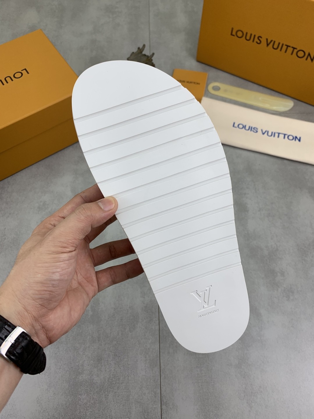 [LOUIS VUITTON-루이비통] 루이비통 리바이벌뮬 슬리퍼 화이트