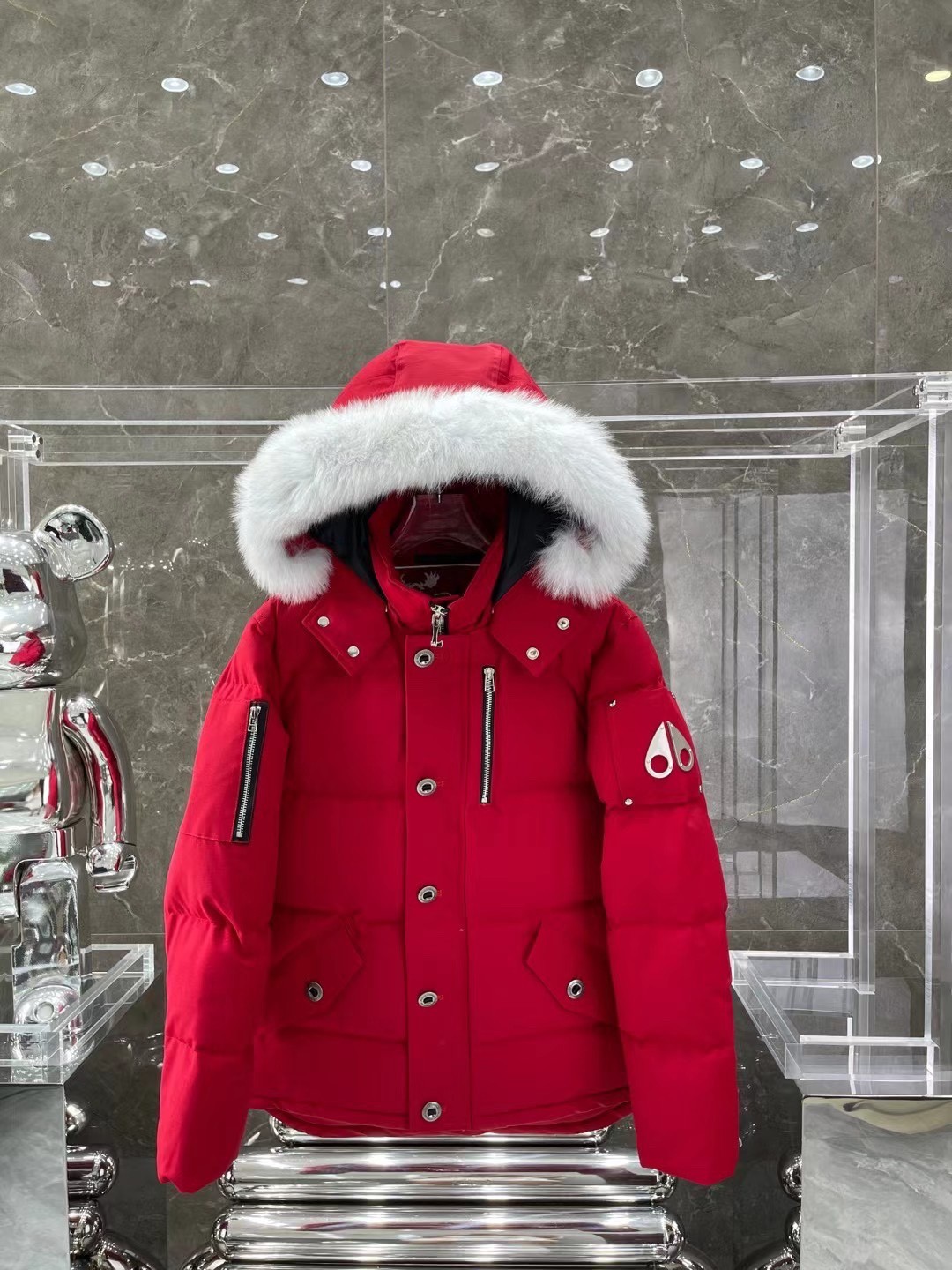 [Moose knuckles -무스너클 ]  무스너클 남성 쓰리쿼터 버클 패딩 레드