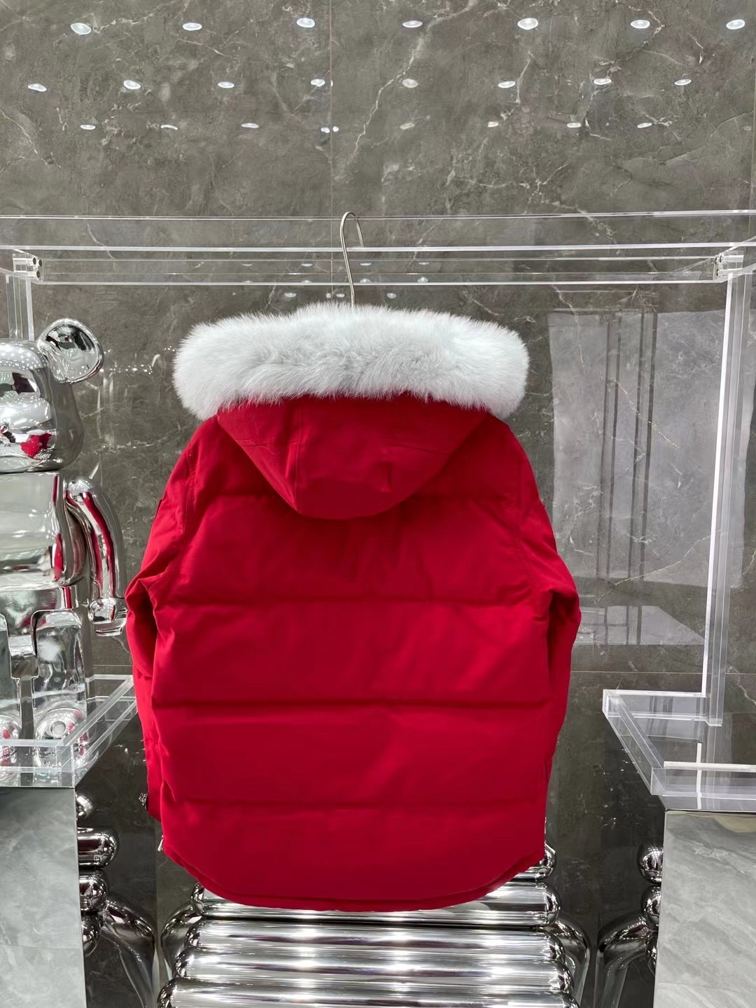 [Moose knuckles -무스너클 ]  무스너클 남성 쓰리쿼터 버클 패딩 레드