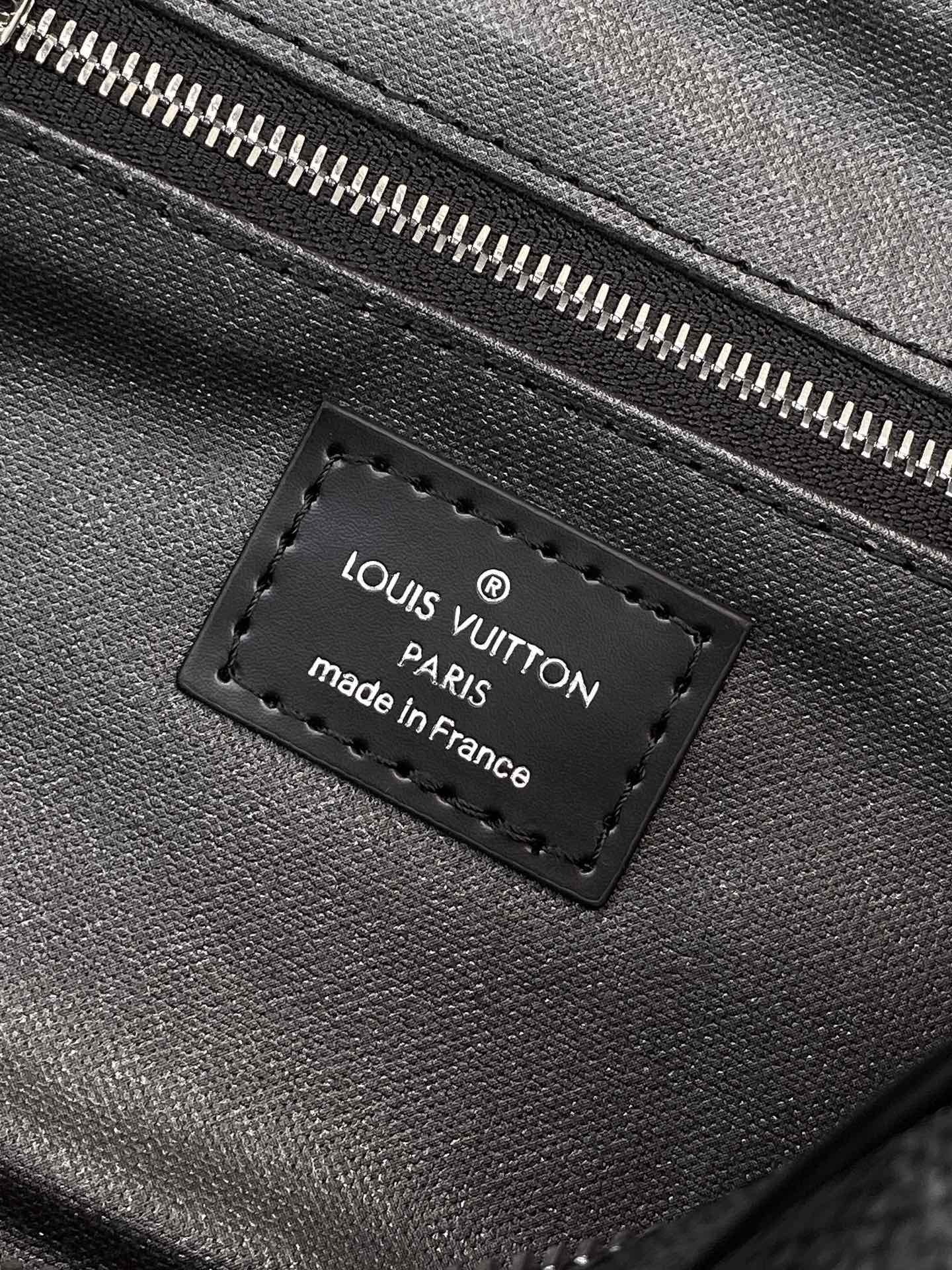 [LOUIS VUITTON-루이비통] 루이비통 다미에 돕 키트 토일렛 파우치백  M47528