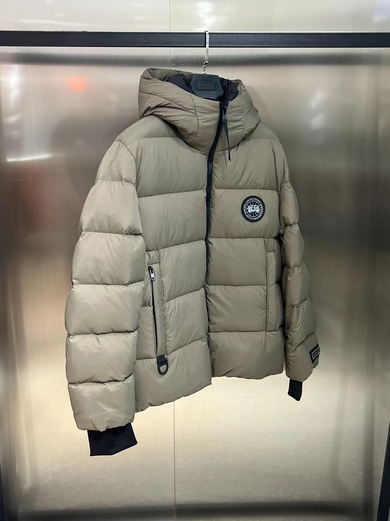 [Canada Goose-캐나다구스] 캐나다구스 다운 점퍼