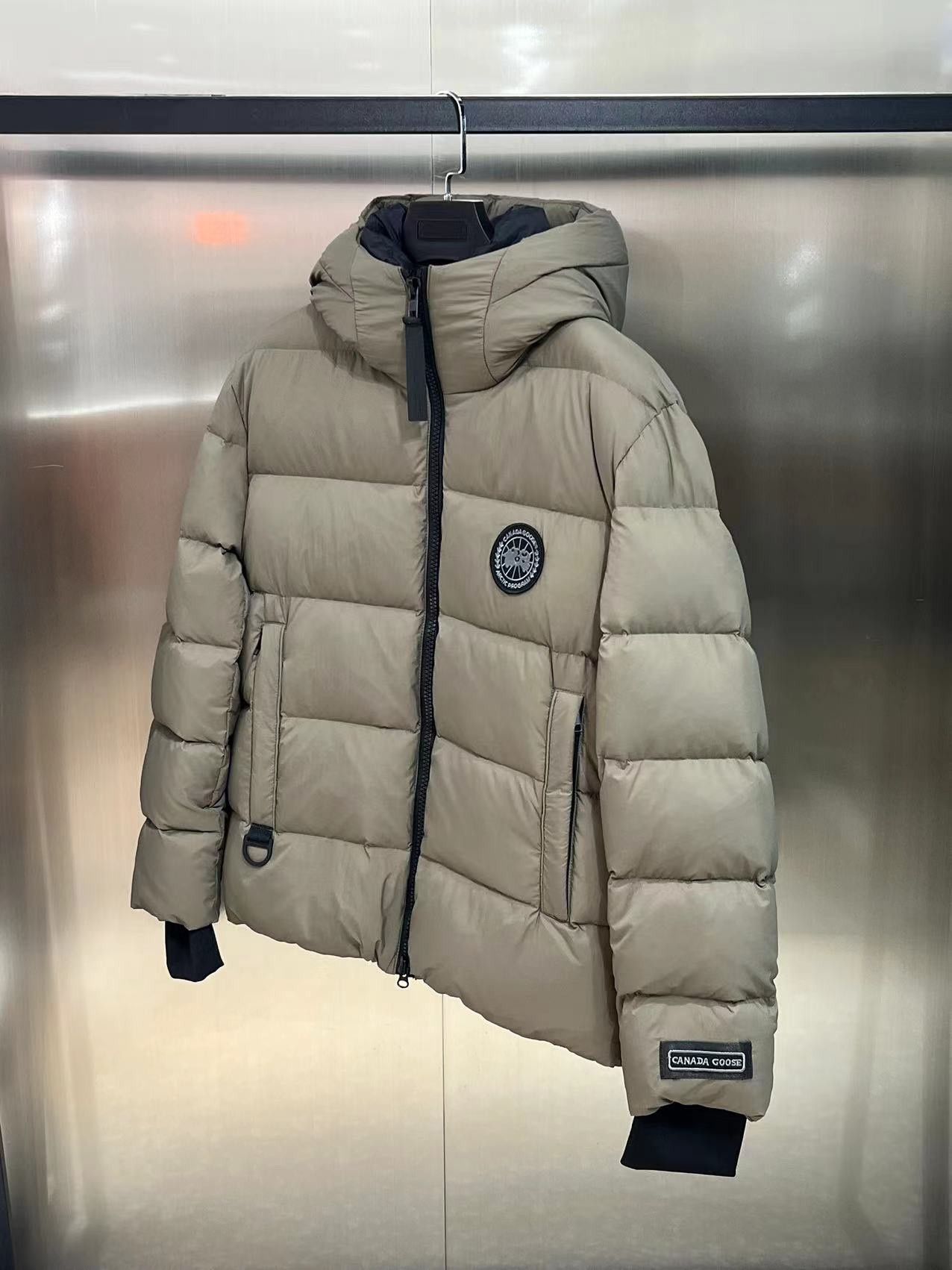 [Canada Goose-캐나다구스] 캐나다구스 다운 점퍼
