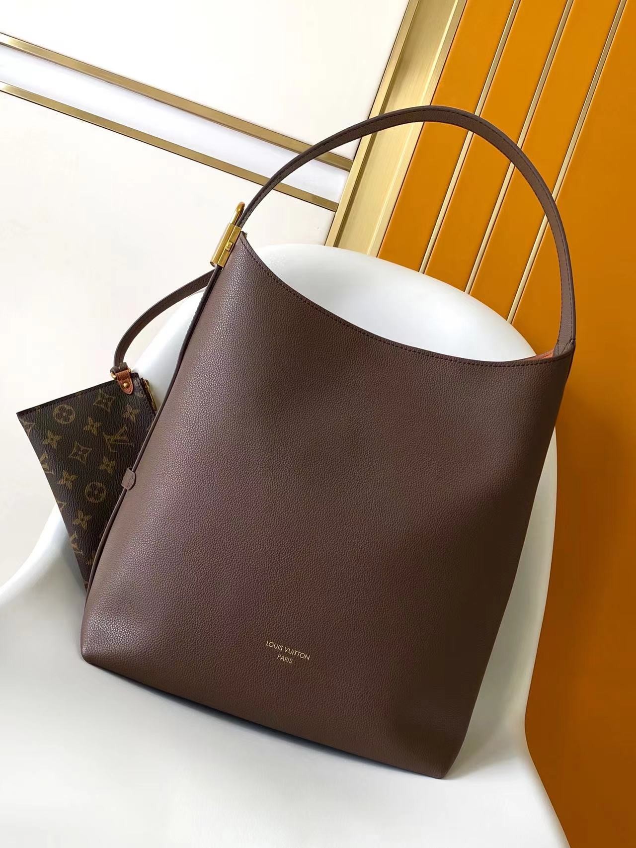 [LOUIS VUITTON-루이비통] 루이비통 로우 키 호보 M12982