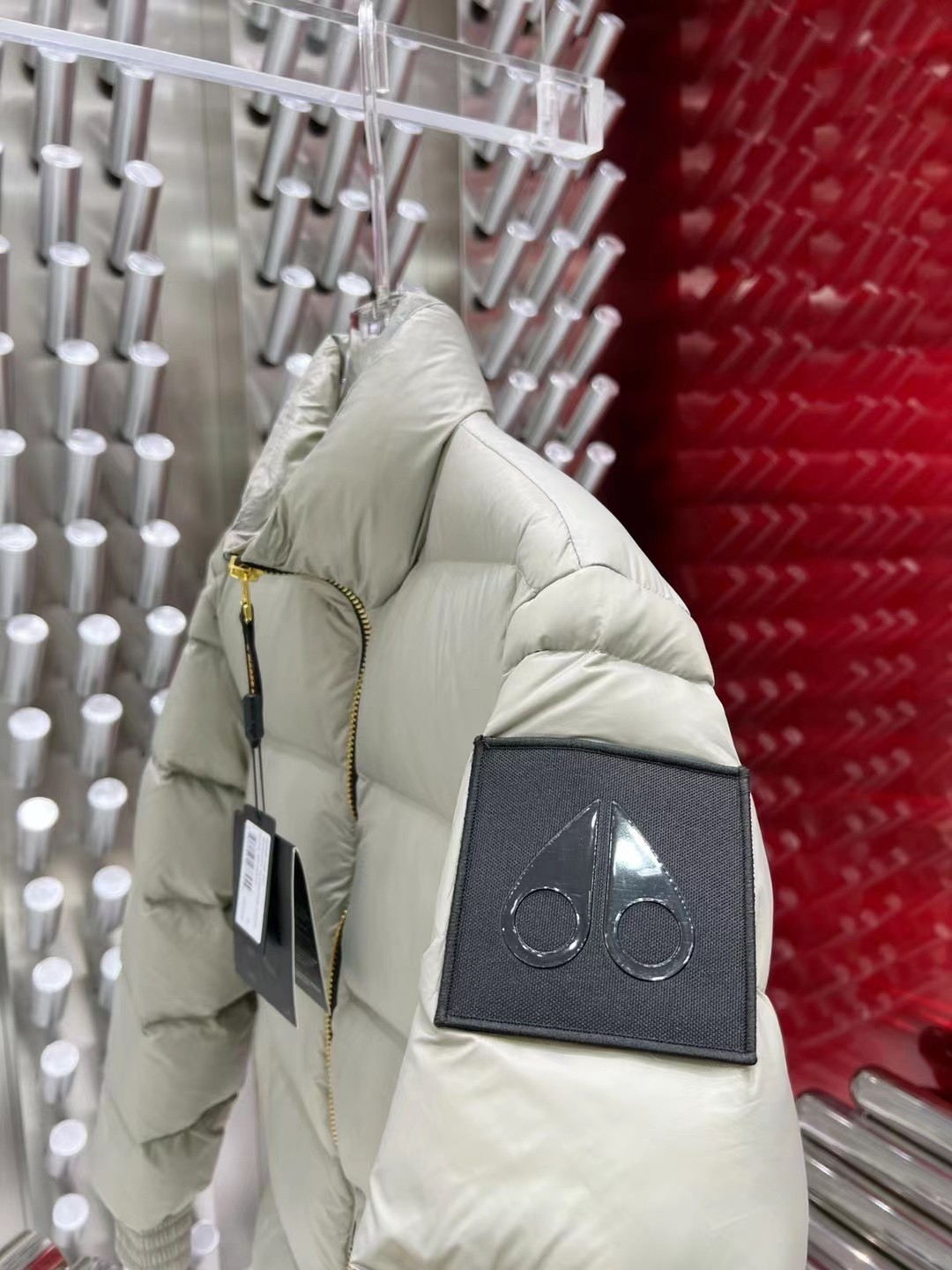 [Moose knuckles -무스너클 ]  무스너클 다운 패딩 자켓 카키