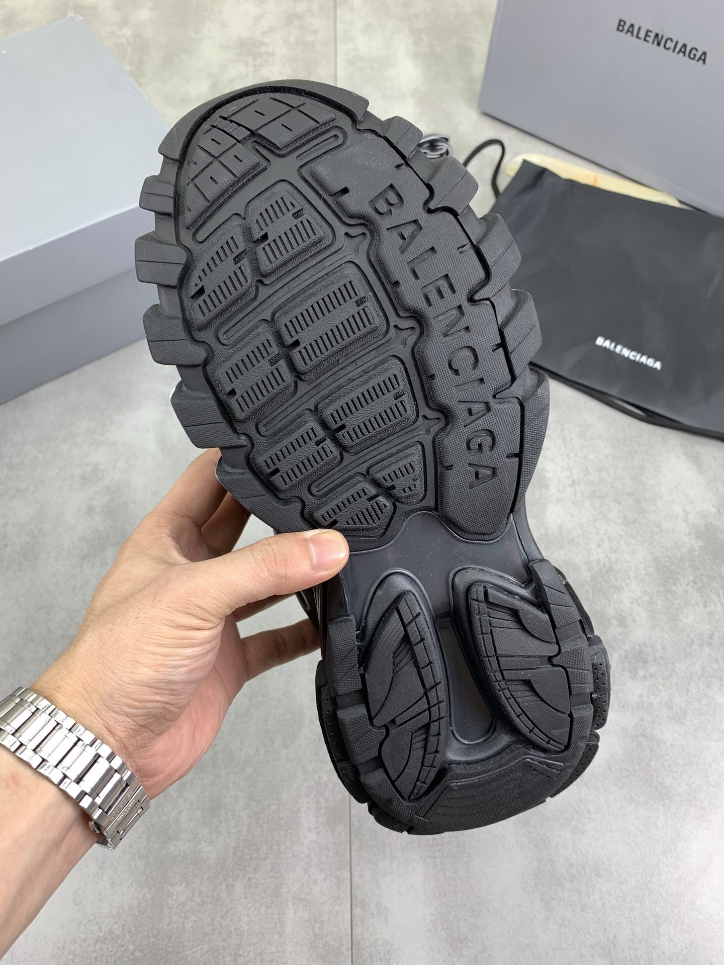 [BALENCIAGA-발렌시아가] 발렌시아가 로고 레터링 트랙 스니커즈