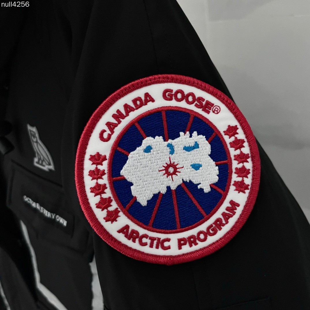 [Canada Goose-캐나다구스] 캐나다구스 킹 오브 칠리왁 구스 패딩