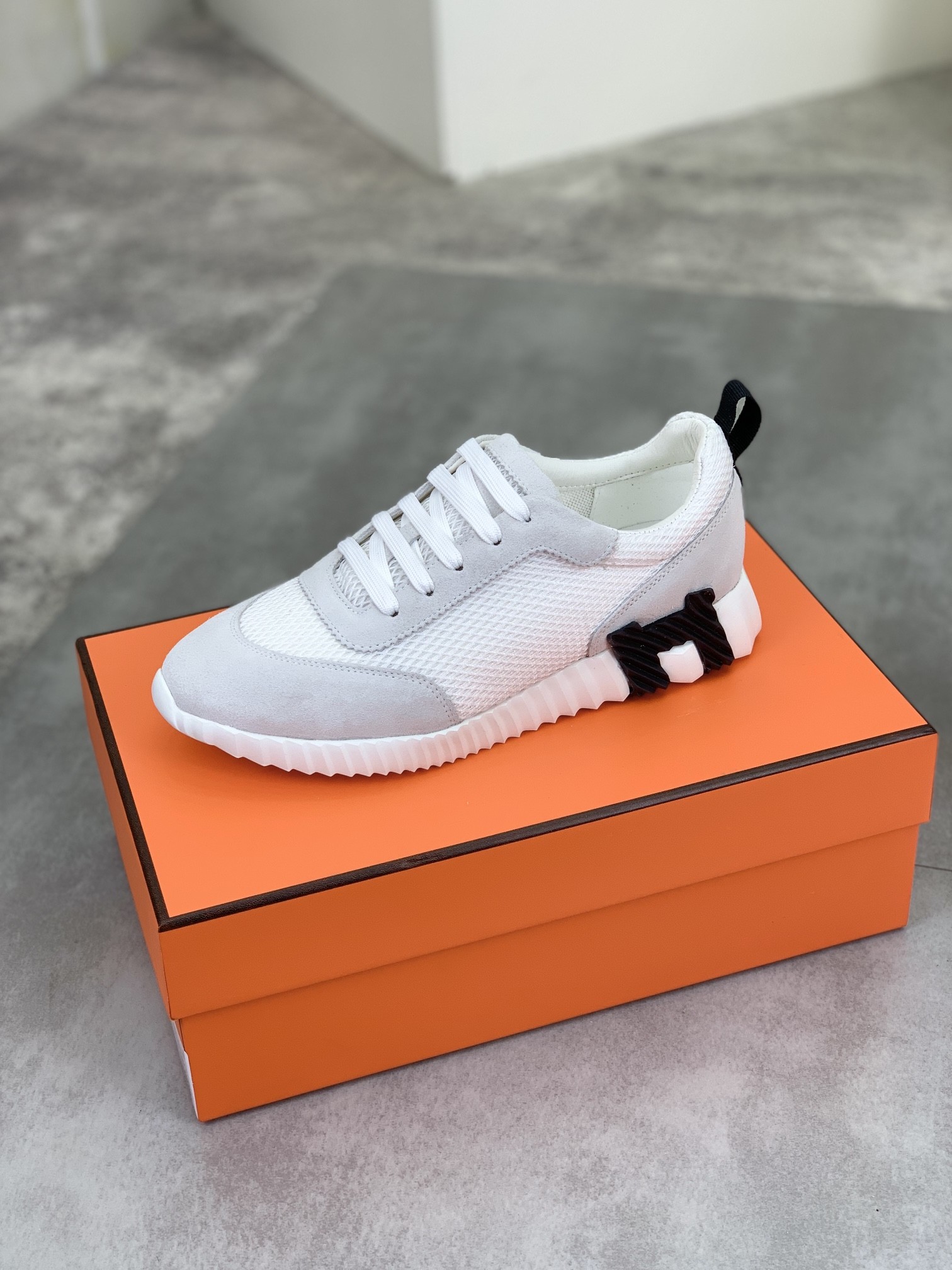 [HERMES-에르메스] 에르메스  바운싱 스니커즈  남여공용