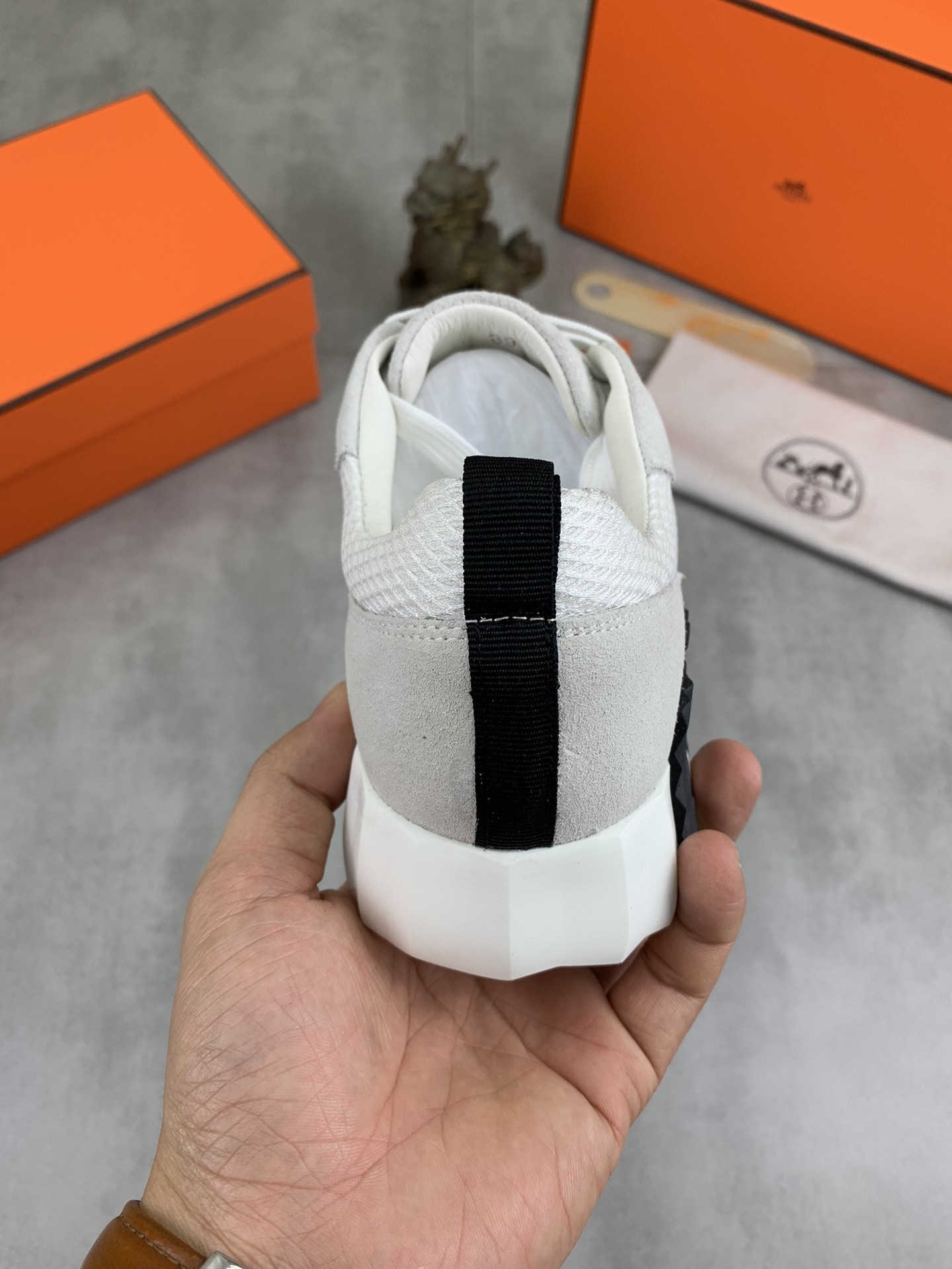 [HERMES-에르메스] 에르메스  바운싱 스니커즈  남여공용