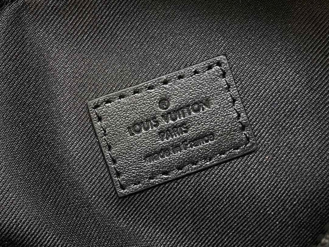 미우미우 마테라쎄 크리스탈 체인 투웨이 토트백