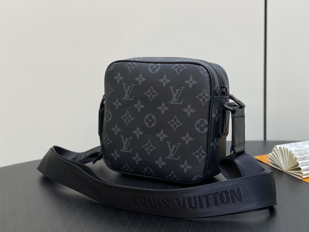 [LOUIS VUITTON-루이비통] 루이비통 크리스토퍼 크로스백 M12518