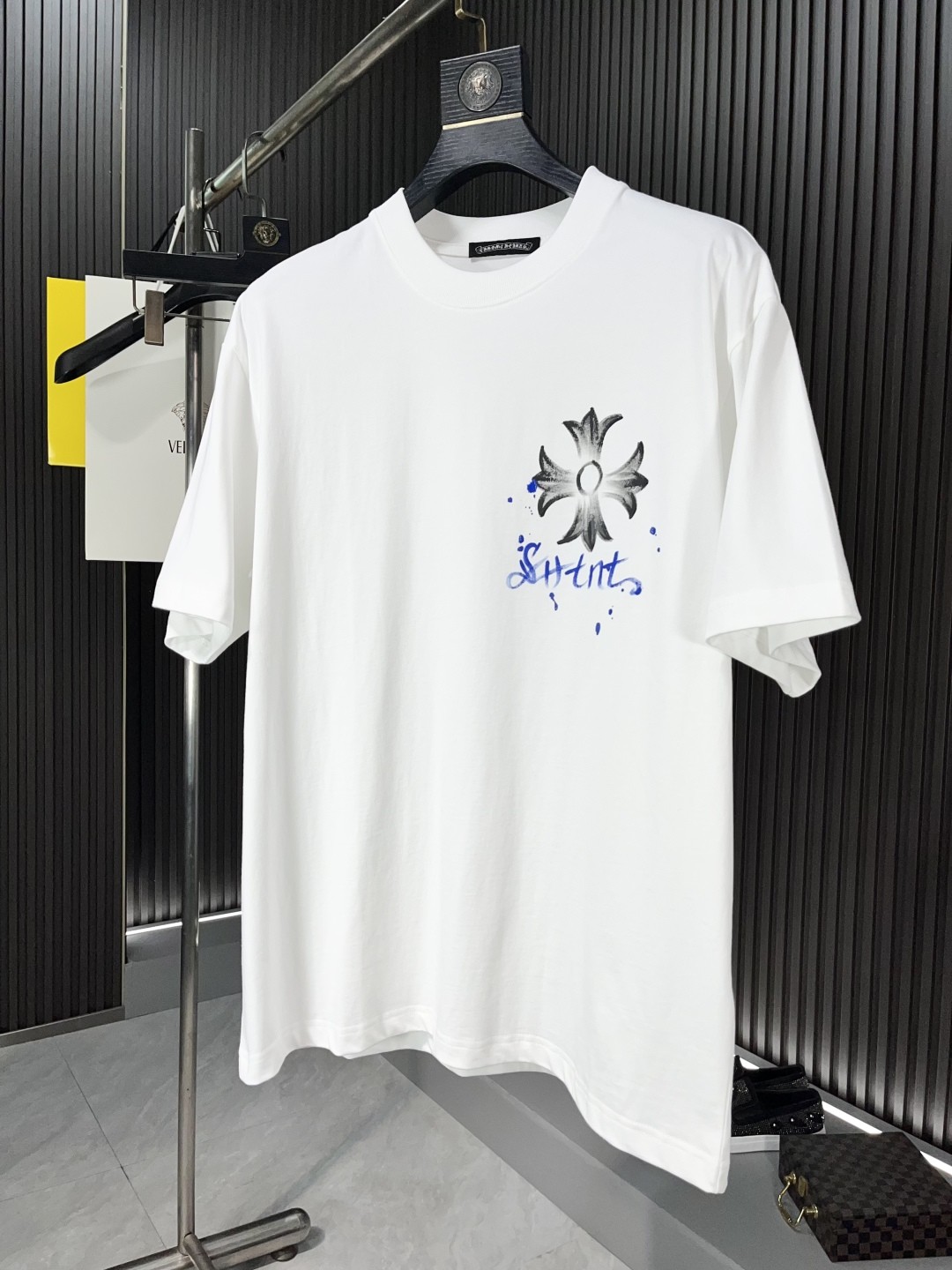 [CHROM HEARTS -크롬하츠] 크롬하츠 십자가 안개꽃  루즈핏 남녀 캐주얼 반팔 라운드 티셔츠