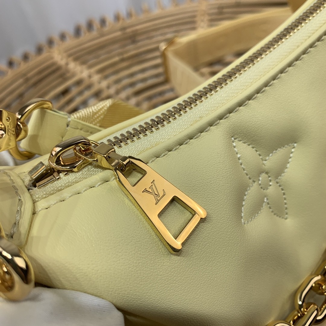 루이비통 LV Over The Moon 오버 더 문 숄더 백