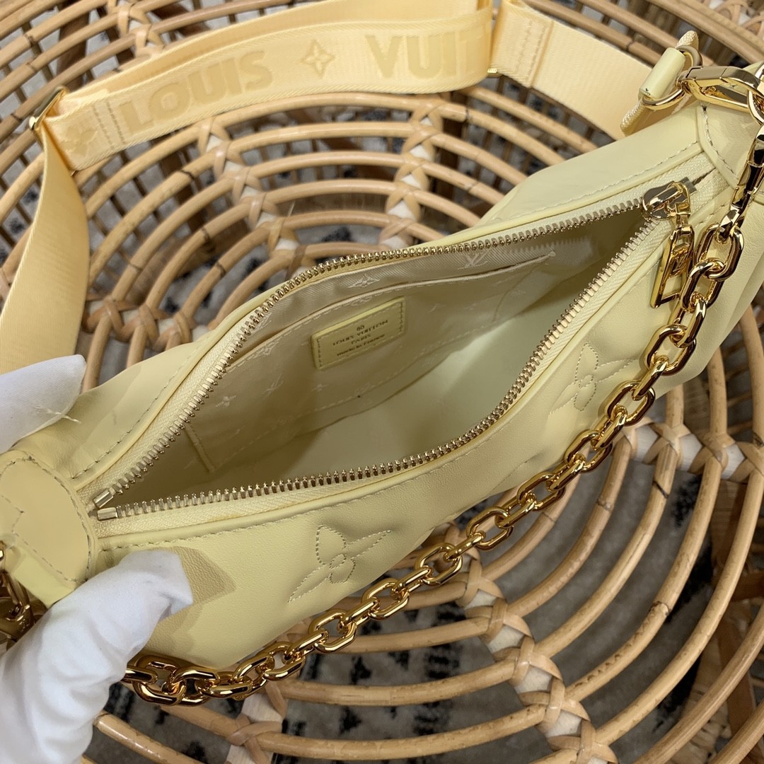 루이비통 LV Over The Moon 오버 더 문 숄더 백