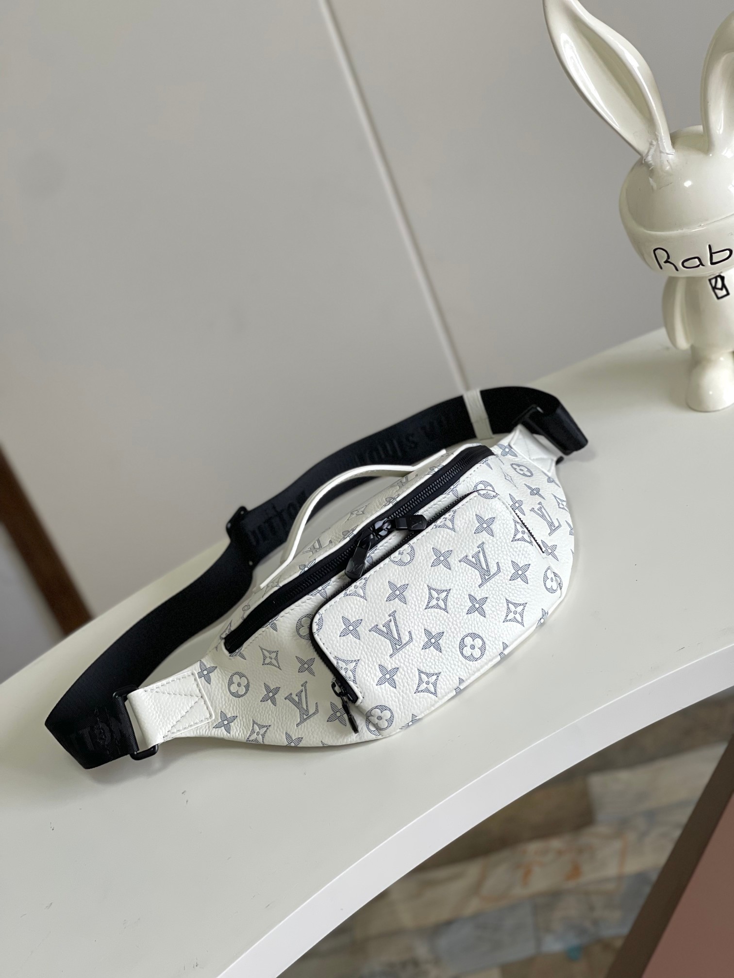 [LOUIS VUITTON-루이비통] 루이비통  범백 힙색  M25227