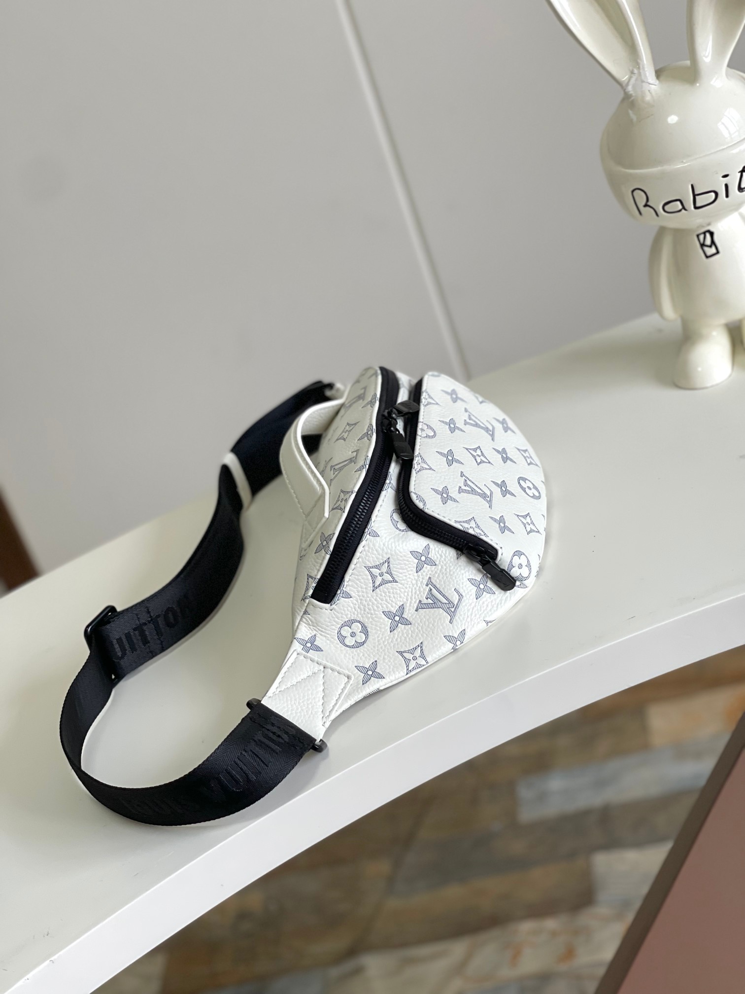 [LOUIS VUITTON-루이비통] 루이비통  범백 힙색  M25227