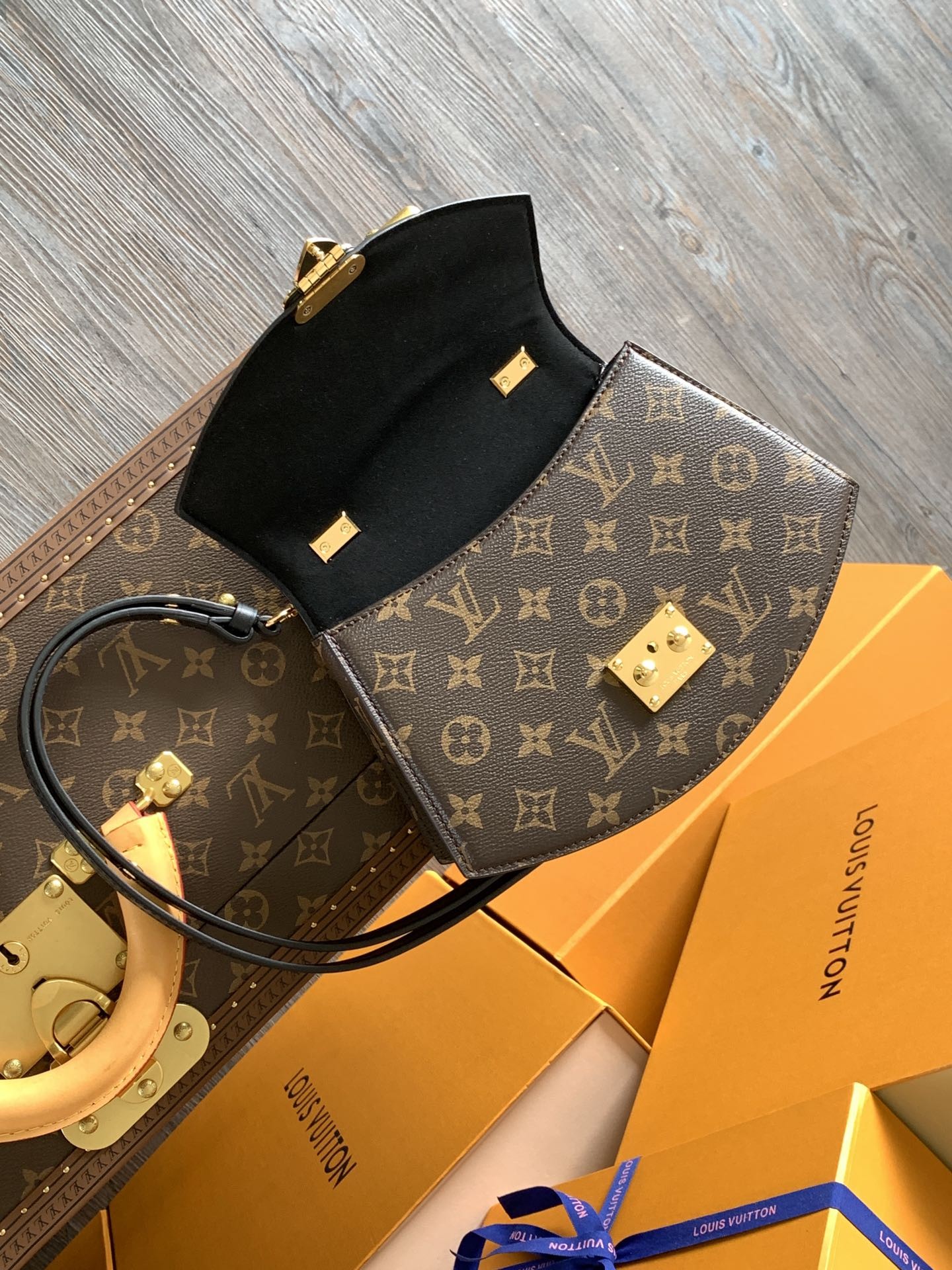 [LOUIS VUITTON-루이비통] 루이비통 모노그램 틸시스 토트백  M46548