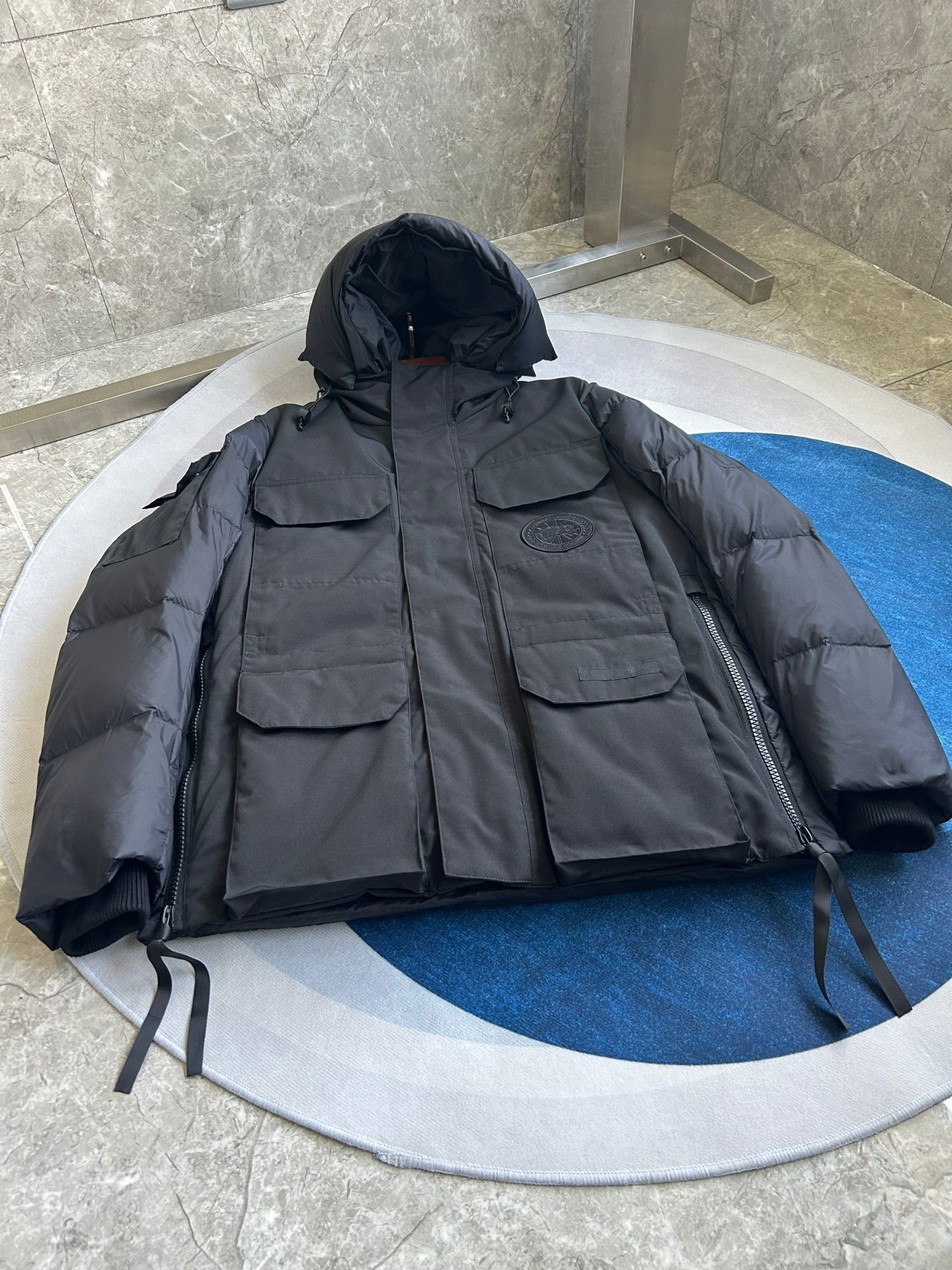 [ Canadagoose -캐나다구스 ]  캐나다구스 익스페디션 다운 패딩