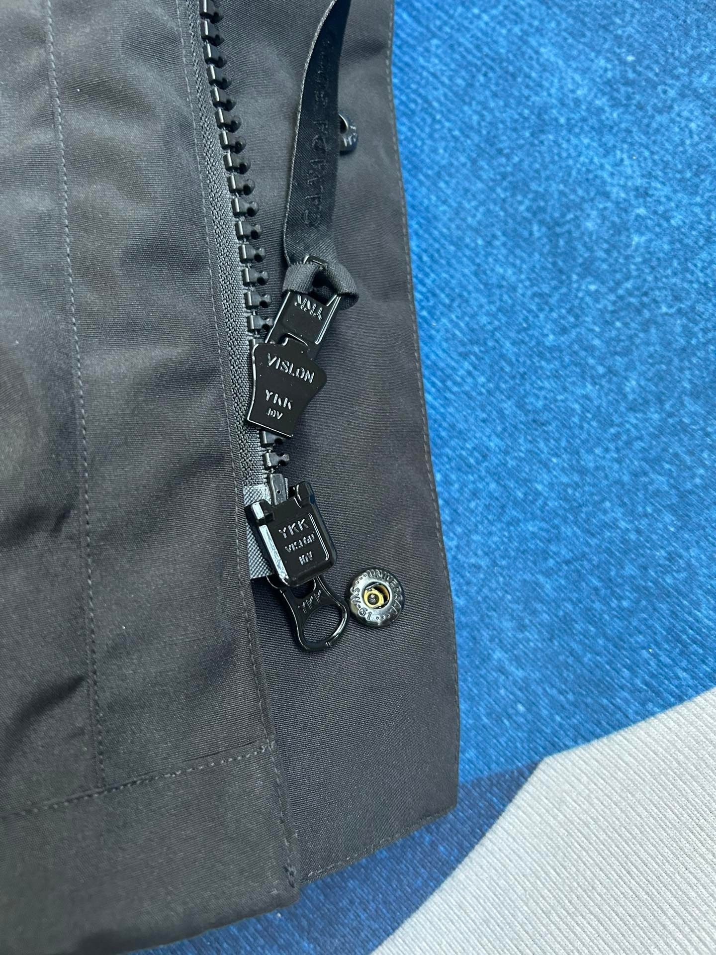 [ Canadagoose -캐나다구스 ]  캐나다구스 익스페디션 다운 패딩