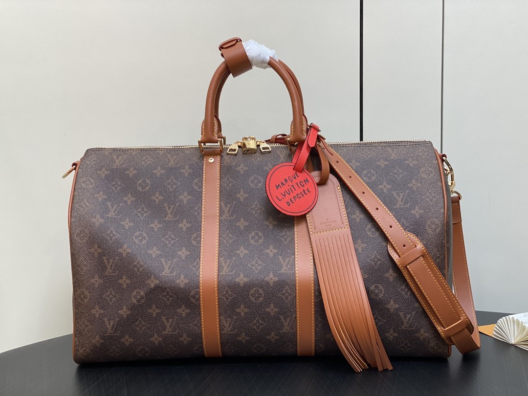 [LOUIS VUITTON-루이비통]  루이비통 모노그램 키폴 반둘리에 50 M11541
