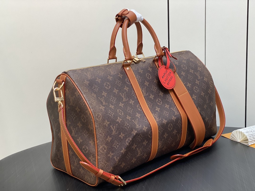 [LOUIS VUITTON-루이비통]  루이비통 모노그램 키폴 반둘리에 50 M11541